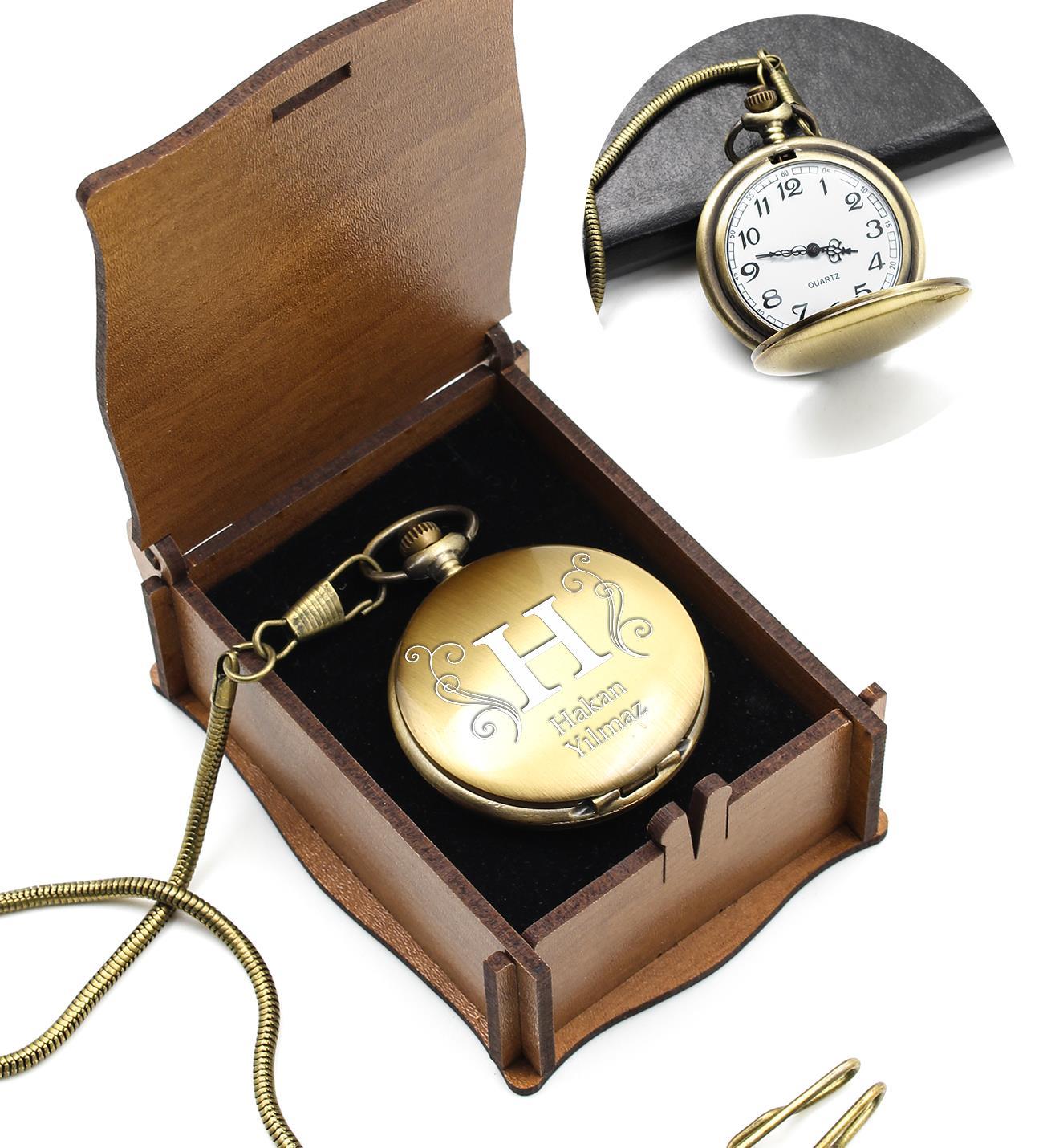 Kişiye Özel Ahşap Kutulu Köstekli Cep Saati Gold Renk