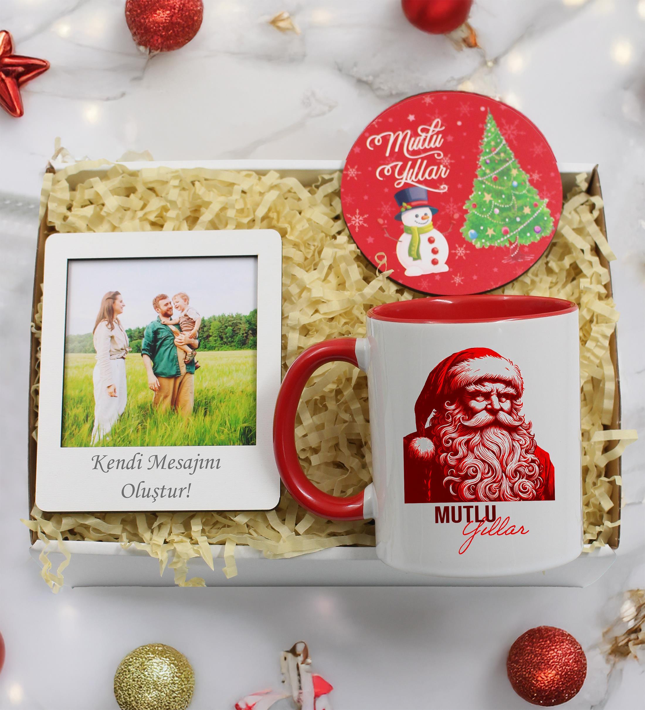 Kişiye Özel Fotoğraflı Çerçeve & Kırmızı İçli Yılbaşı Kupası & Bardak Altlığı Noel Hediye Seti