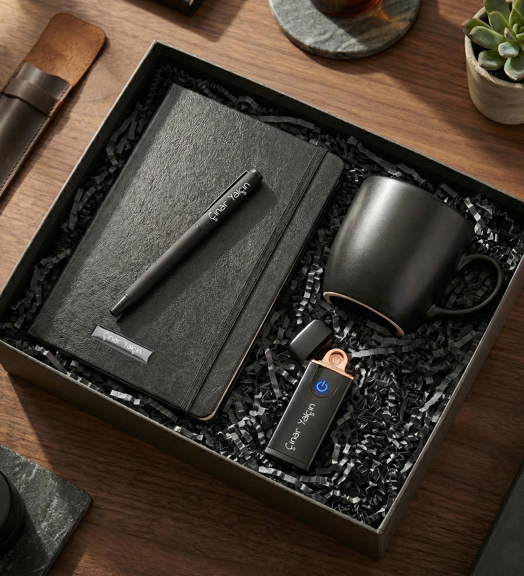 Kişiye Özel Siyah Renk Premium Hediye Seti (USB Çakmak & Roller Kalem & Siyah Defter & Siyah Kupa)