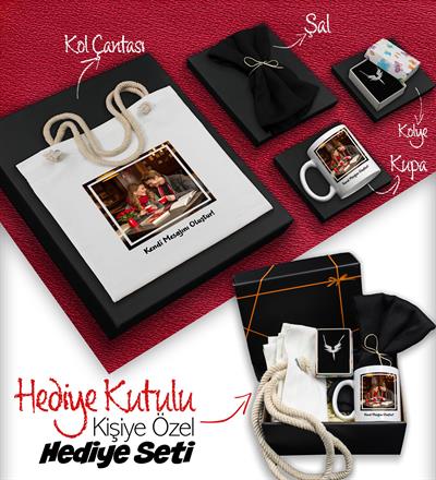 Kişiye Özel Fotoğraflı Hediye Seti (Askılı Bez Çanta & Kupa & Siyah Şal & Mikail Melek Kolye)
