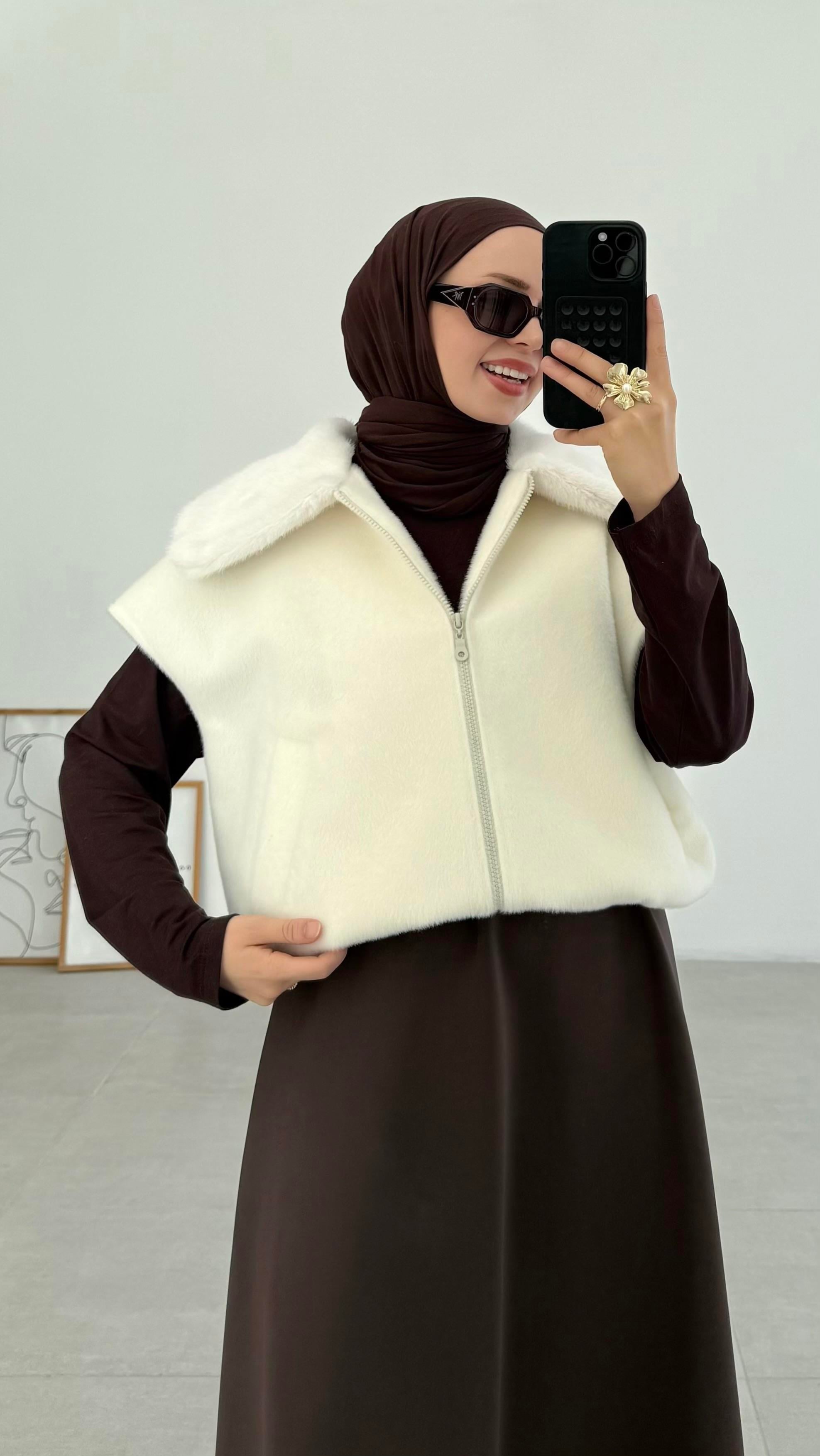 Anoll Kürk Yaka Kaşe Ekru Yelek