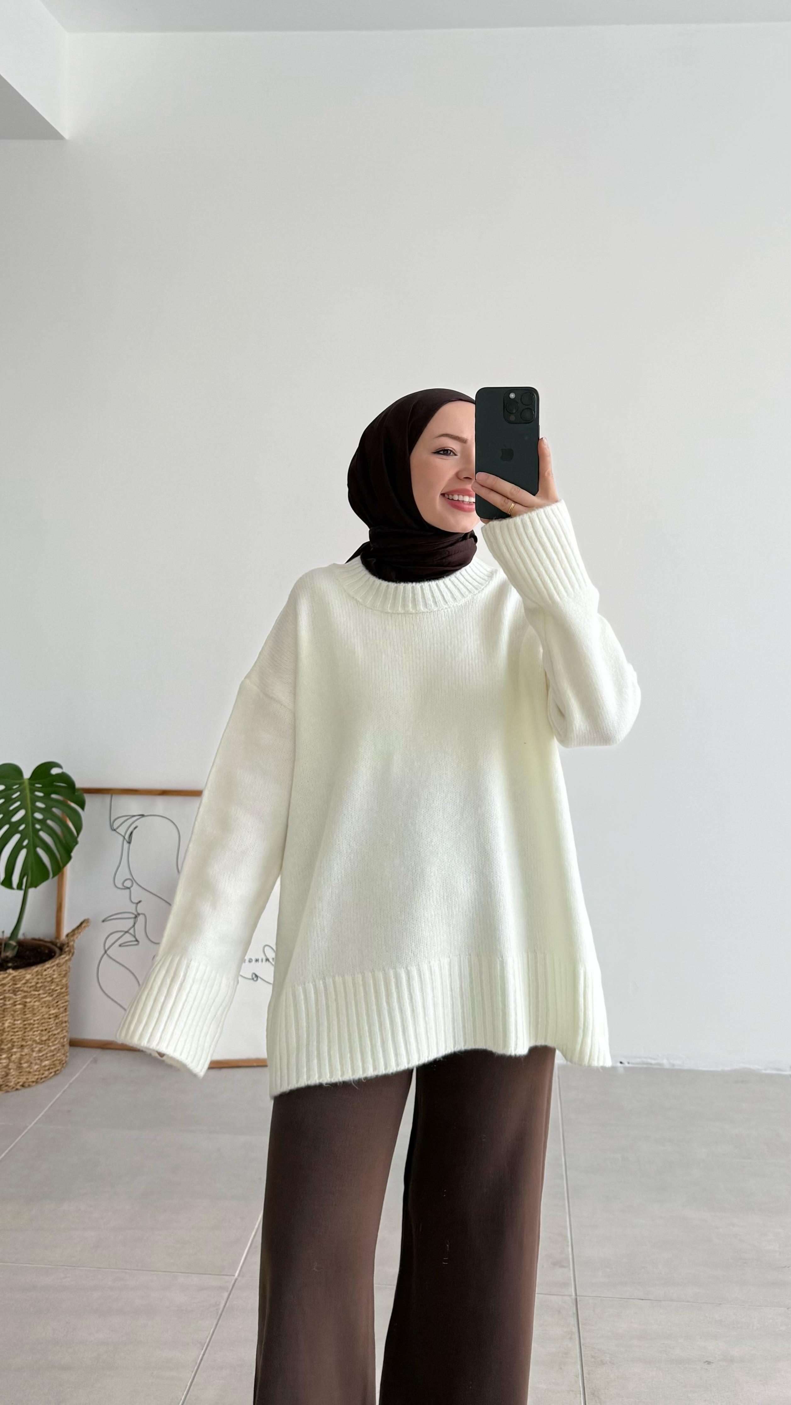 Asol Oversize Beyaz Kazak