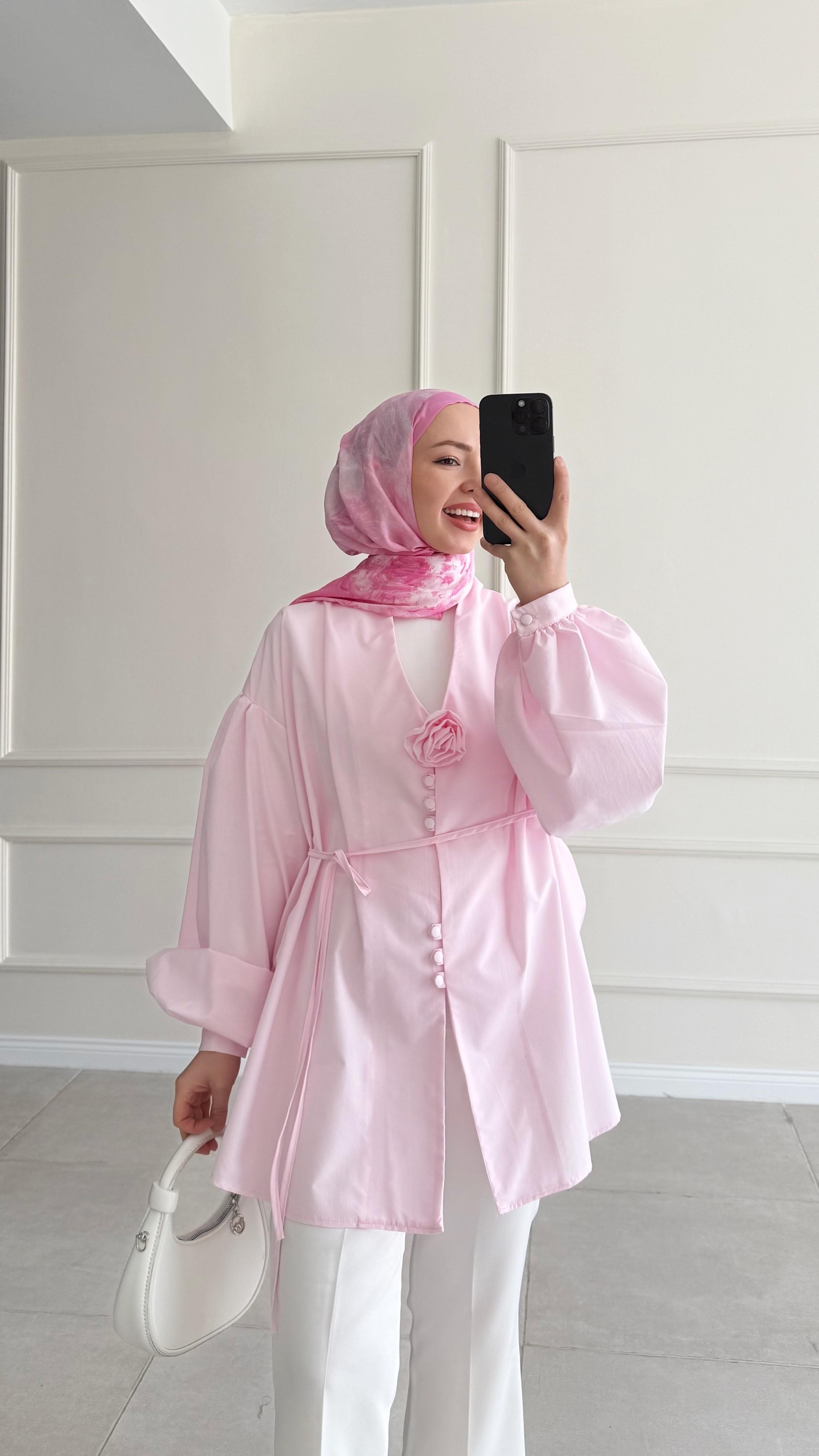 Asya Çiçek Detaylı Pembe Gömlek