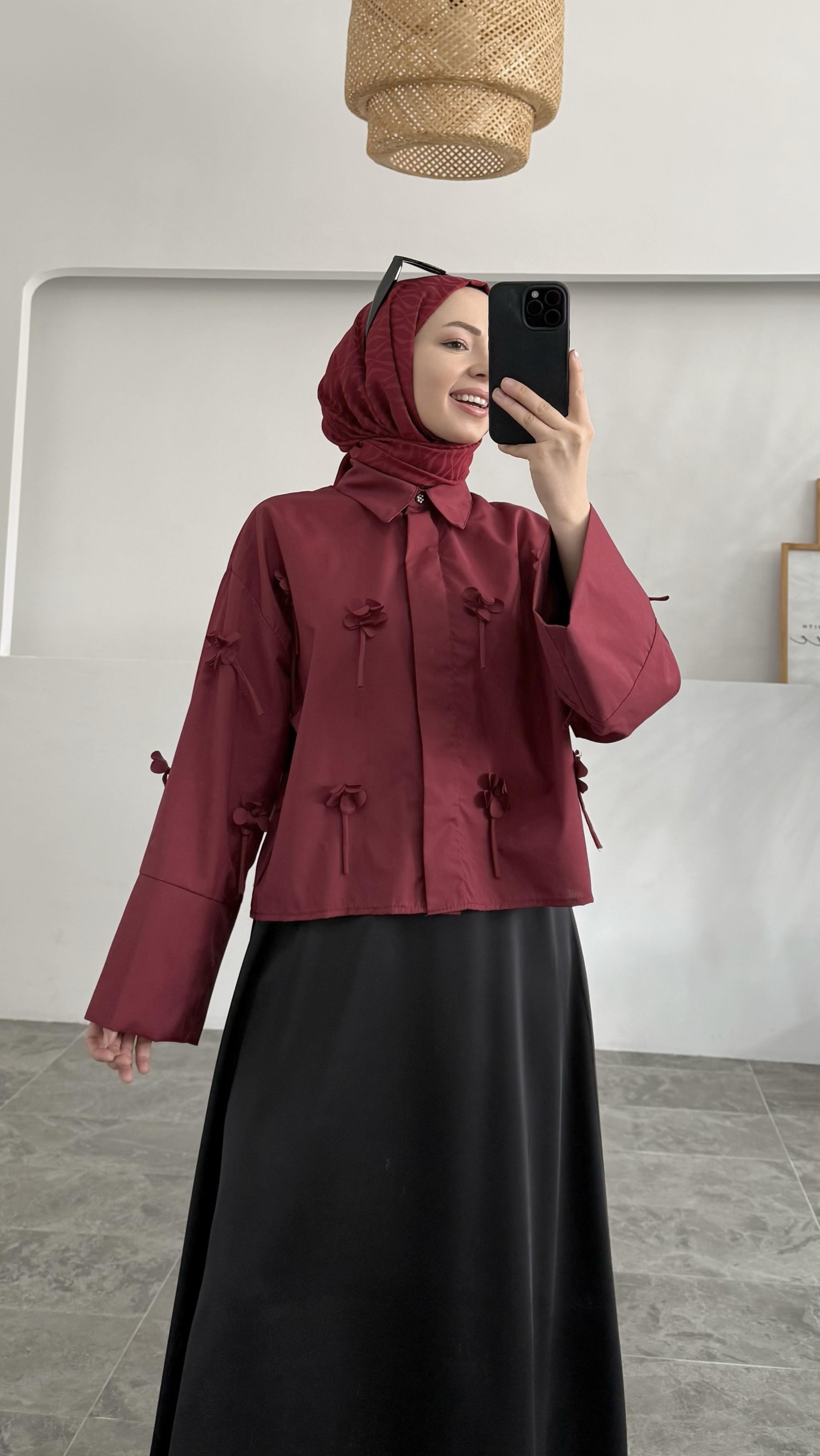 Bahar Çiçekli Bordo Gömlek