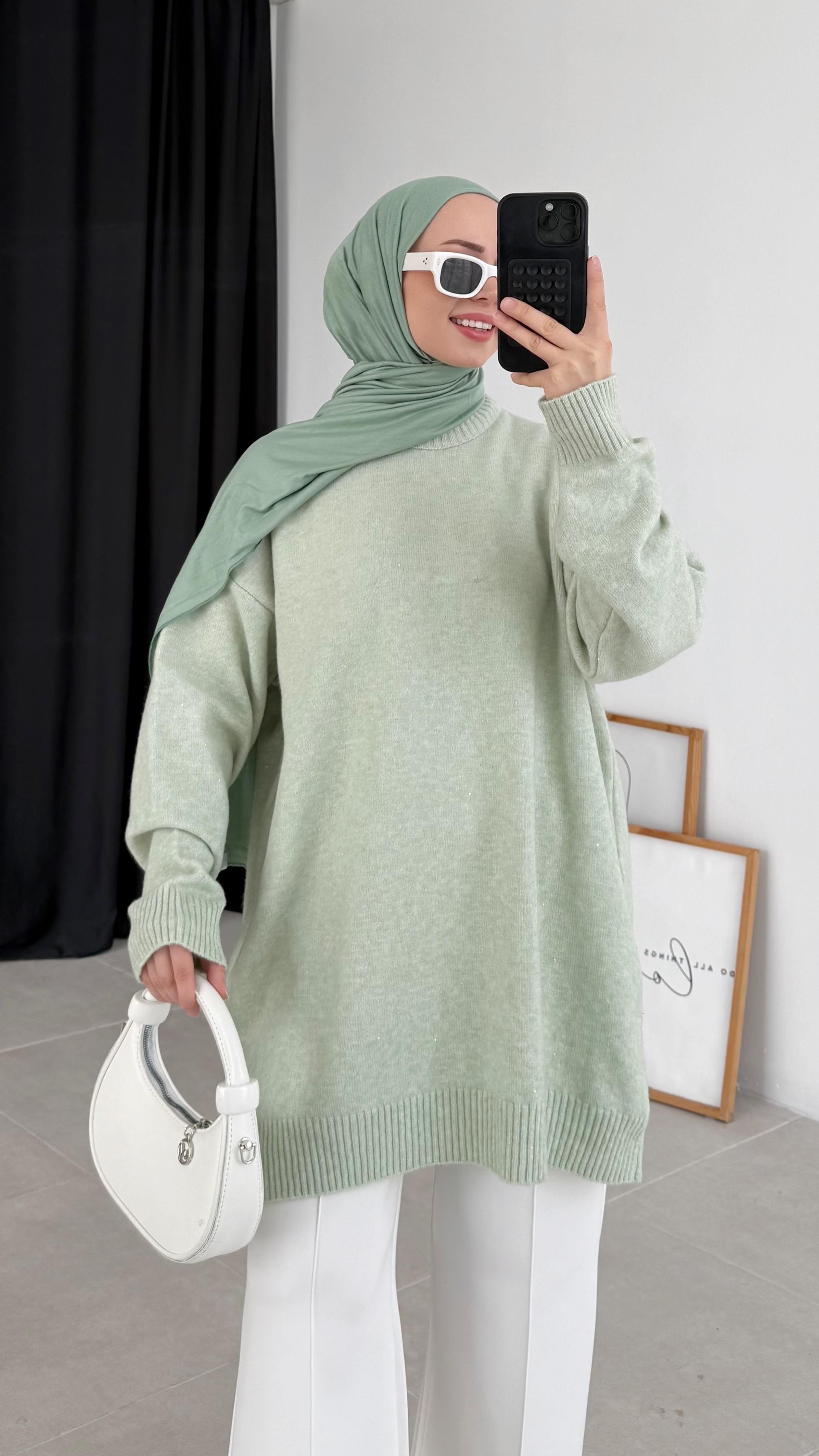 Dani Taşlı Yeşil Kazak