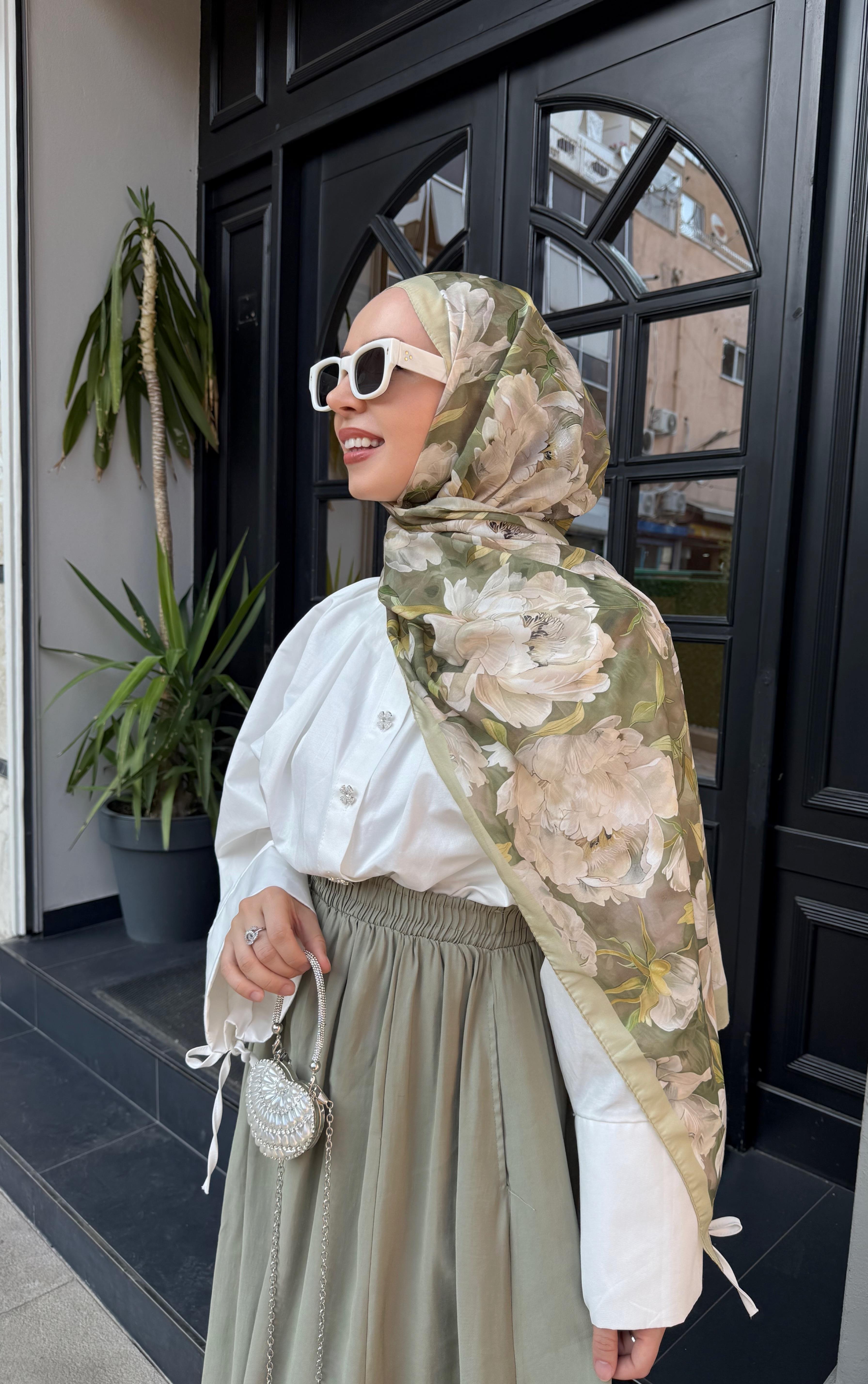 Dion Çiçek Desenli İpek Solf Yeşil Şal