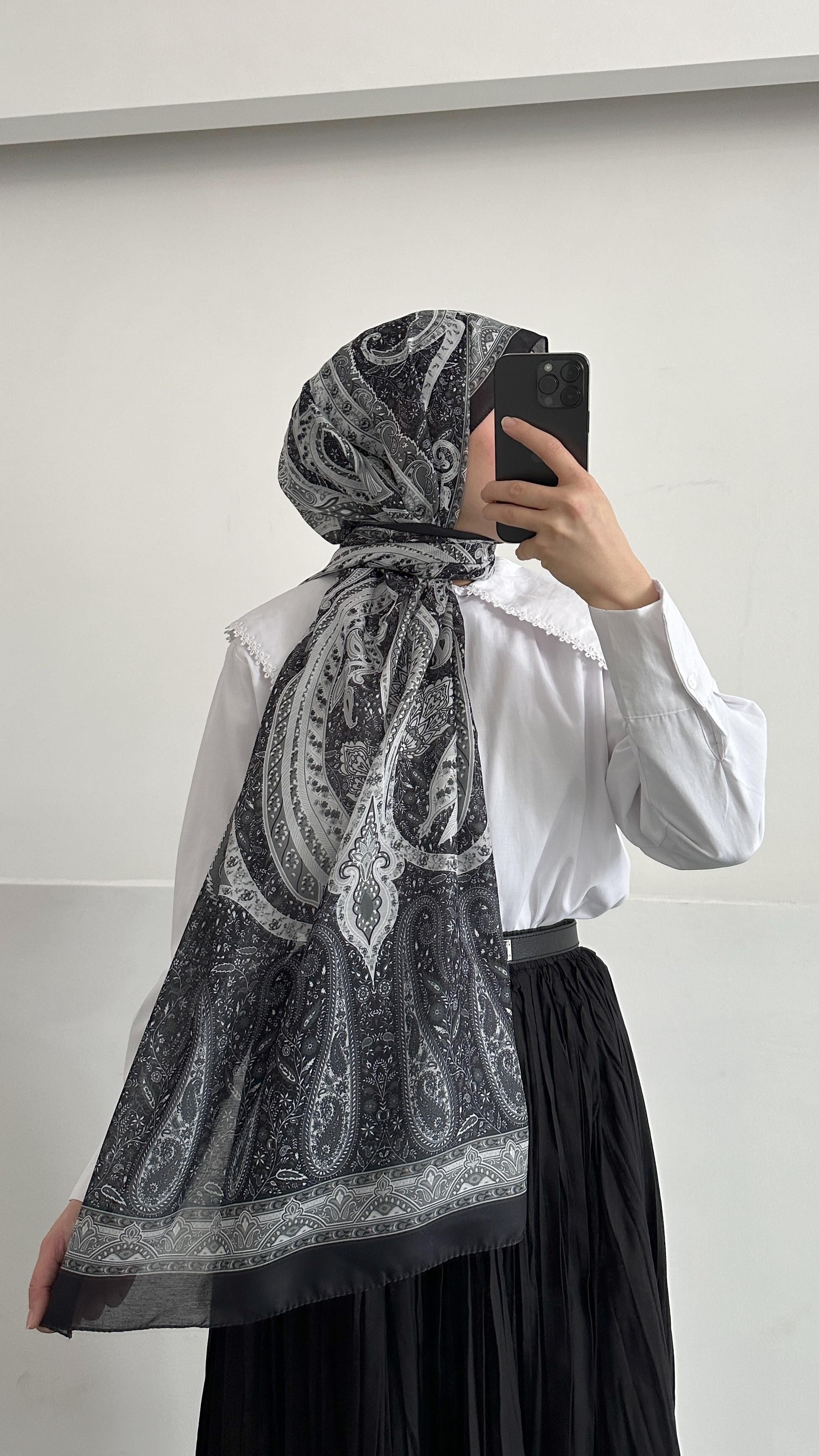 Freya Etnik Desen Siyah-Beyaz Şal