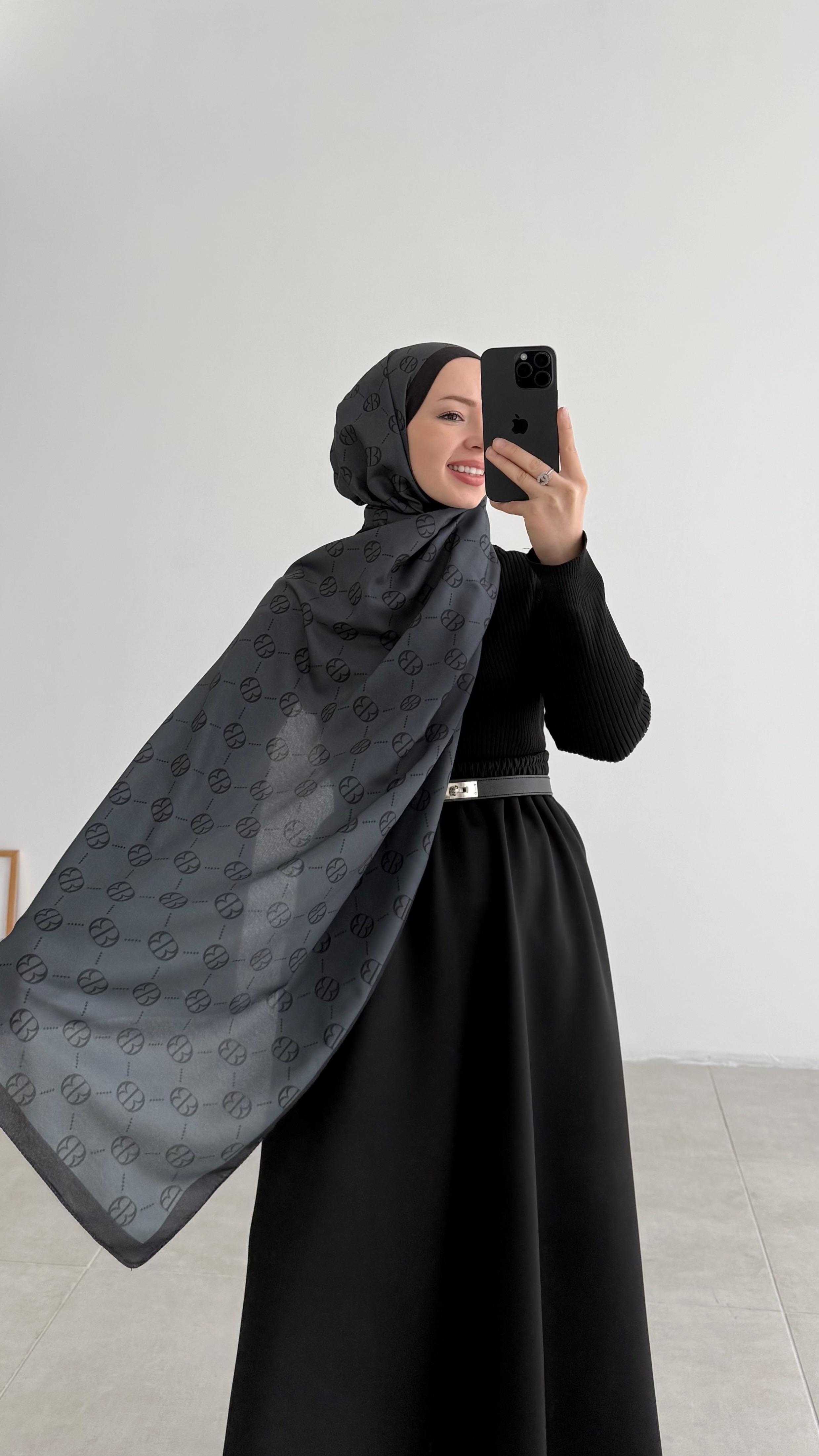 İncira Monogram Floş Koyu Füme Şal 