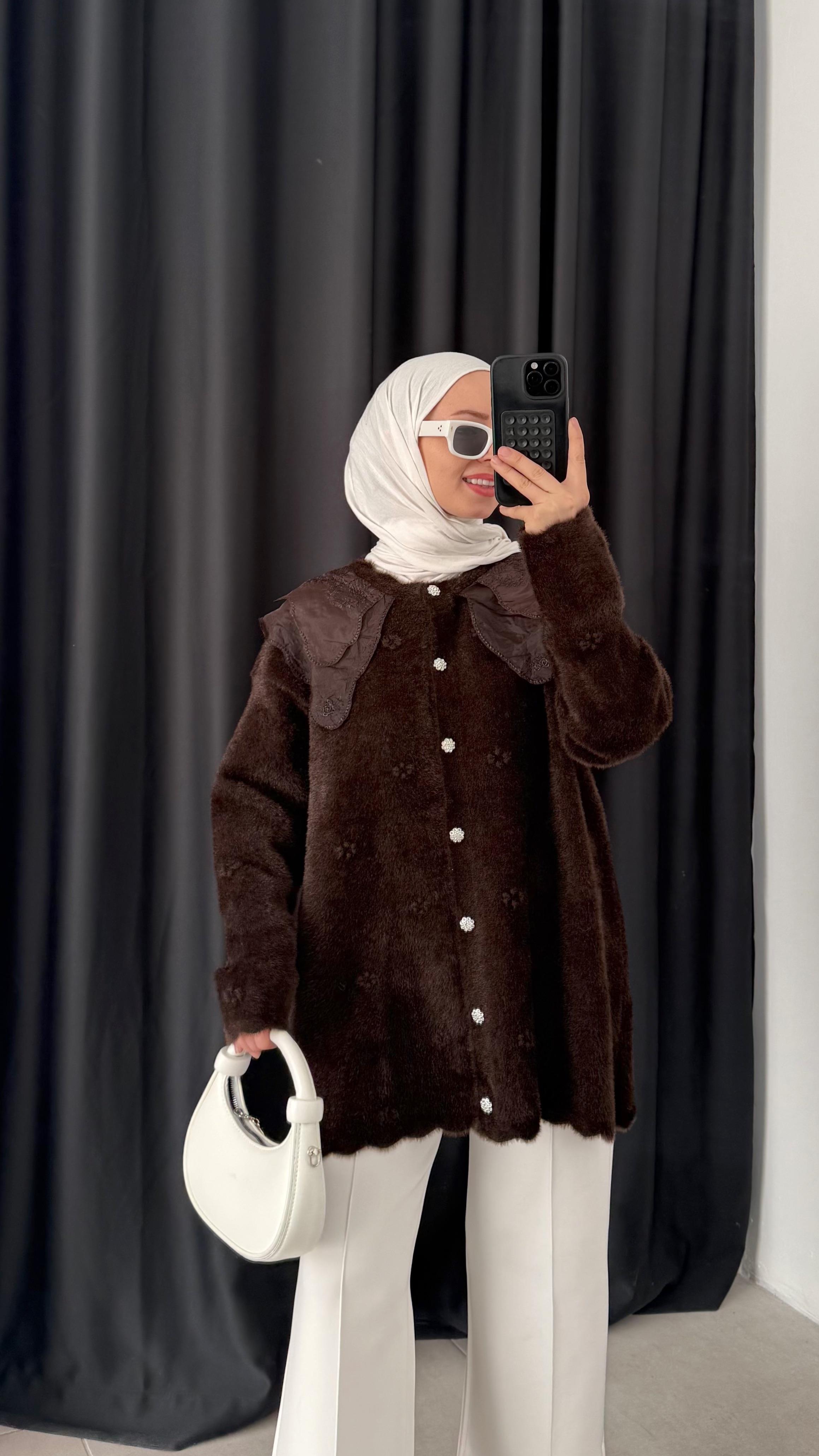 Kaley Uzun Bebe Yaka Kahverengi Hırka