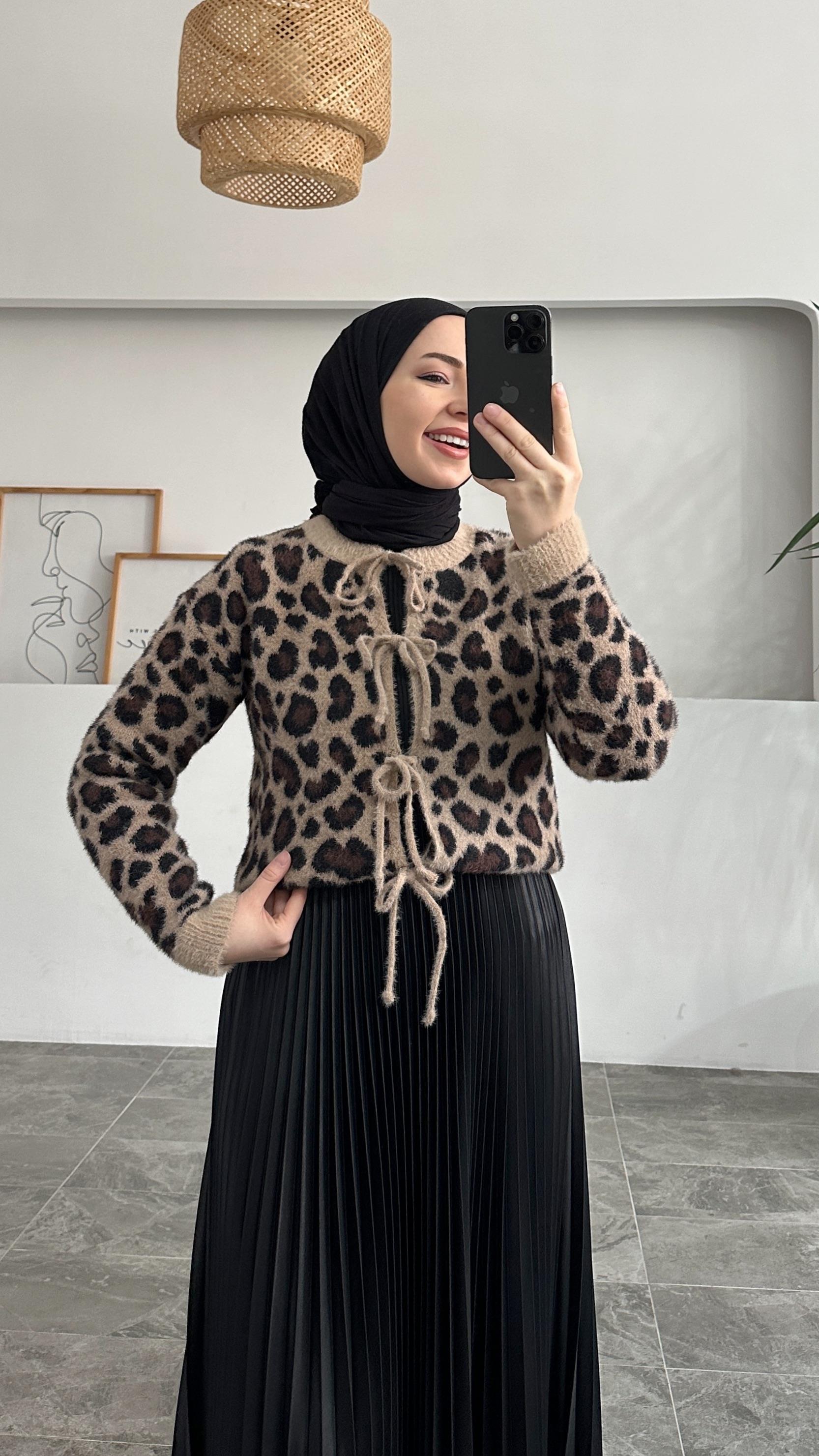 Kasie Pinterest Model Leopar Kısa Angora Hırka 