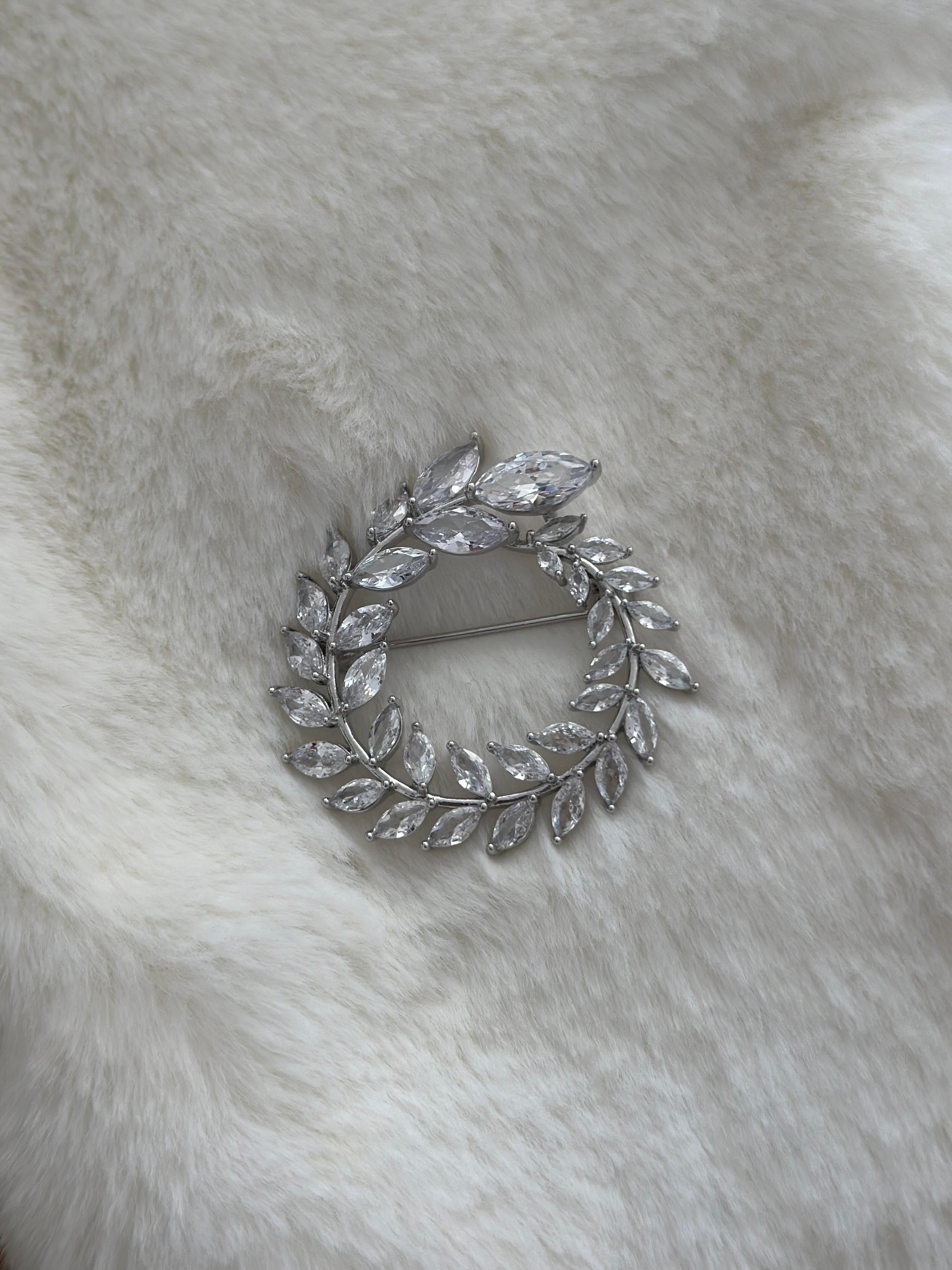 Mitan Taşlı Gümüş Broş