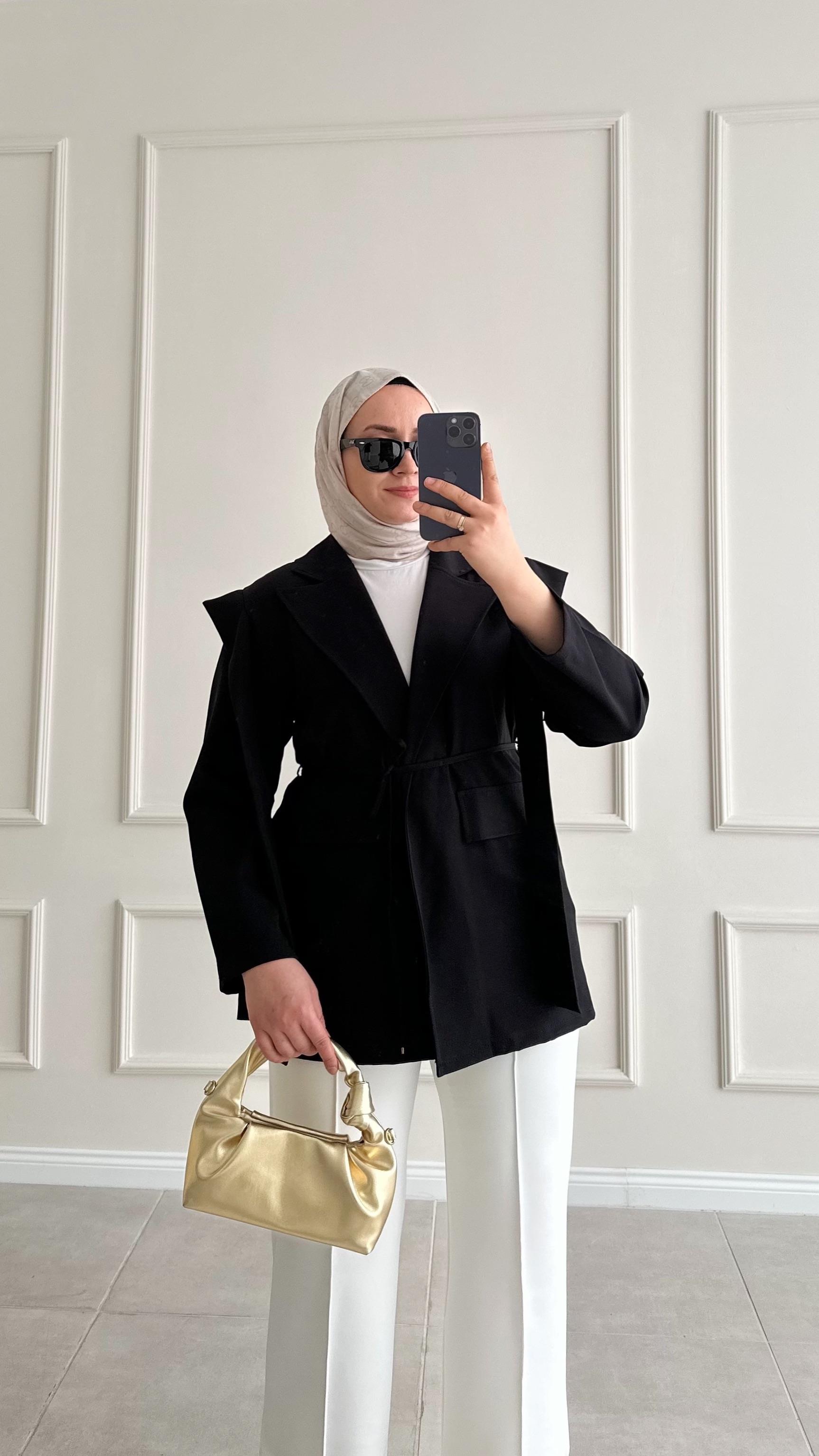 Sanna Tasarım Siyah Ceket