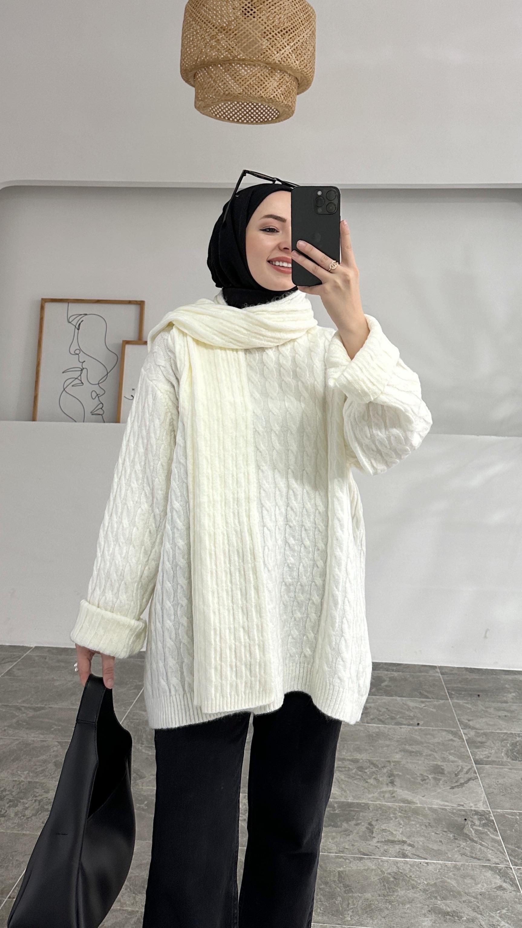 Semiramis Premium Örgü Desen Beyaz Atkılı Kazak