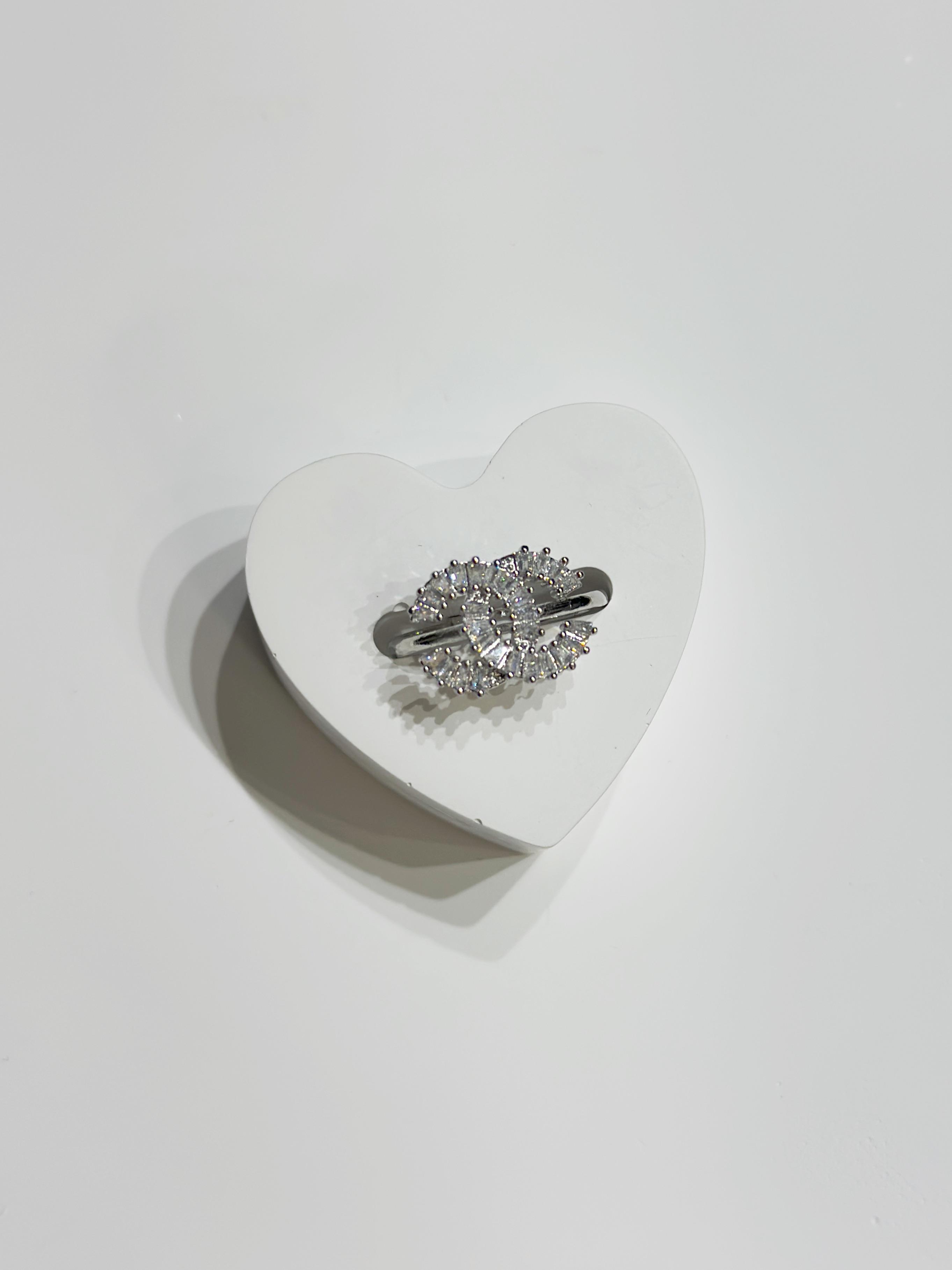 Soleil Marka Taşlı Gümüş Yüzük