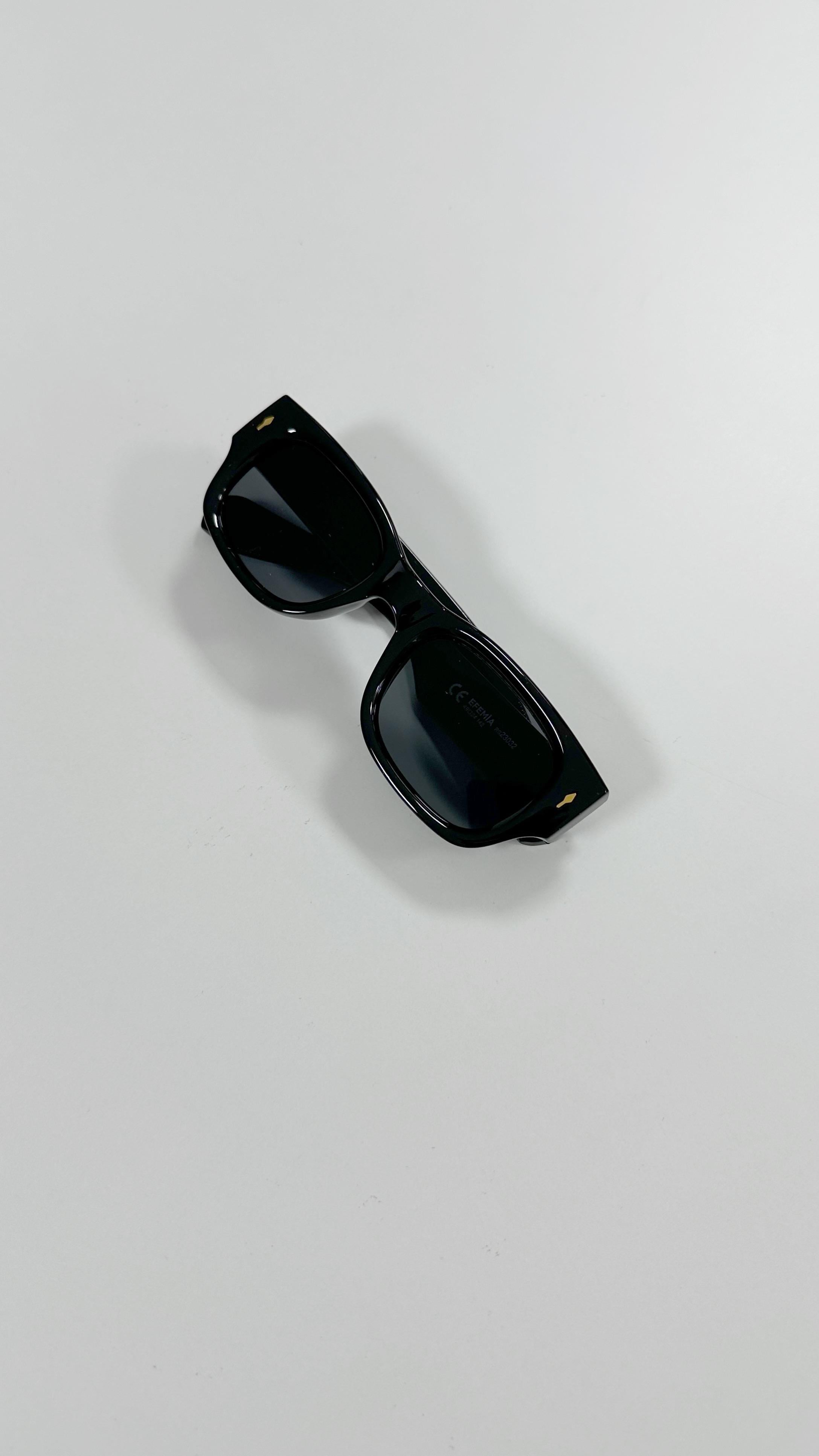 Vasue Unisex Retro Tarz Siyah Güneş Gözlüğü