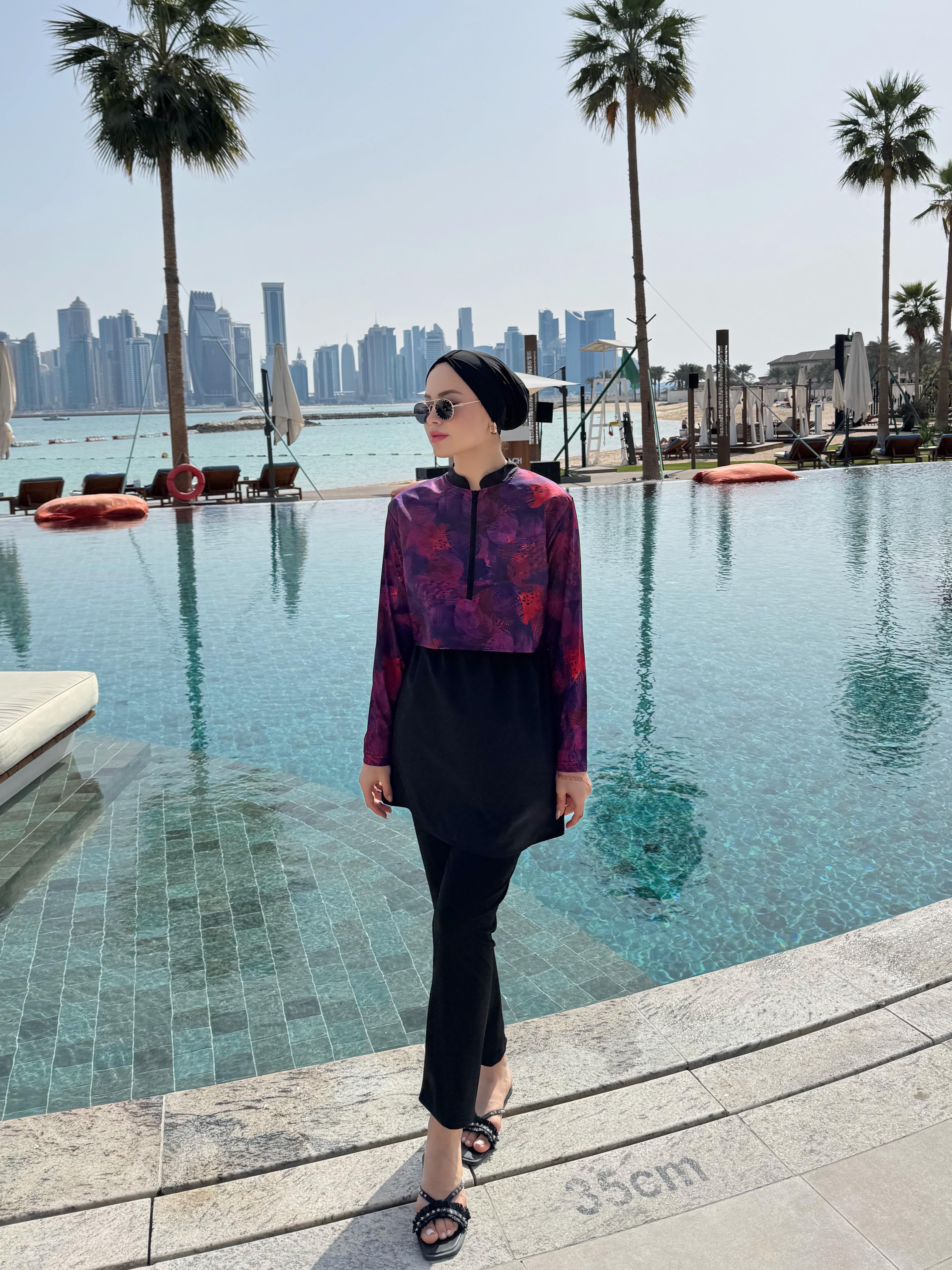 Yarım Dijital Mor Baskılı Tesettür Siyah Mayo