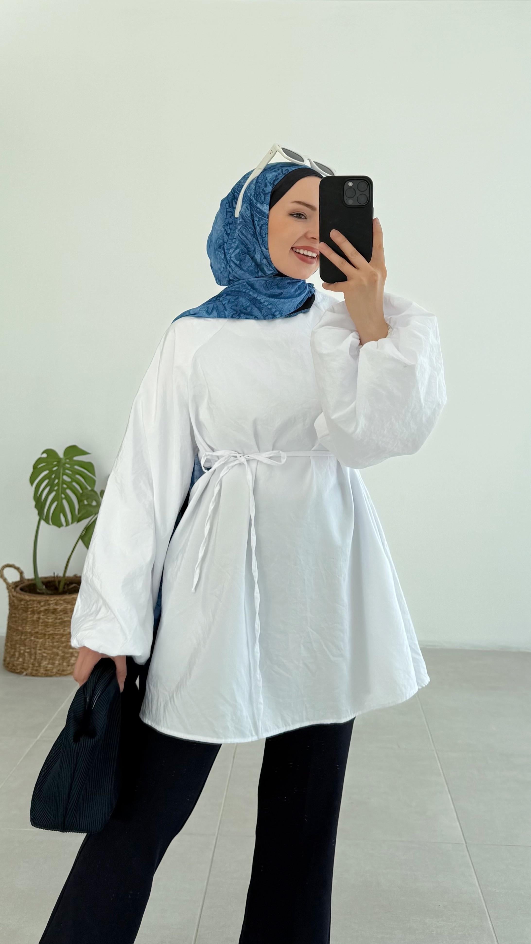 Aarly Balon Kol Beyaz Tunik