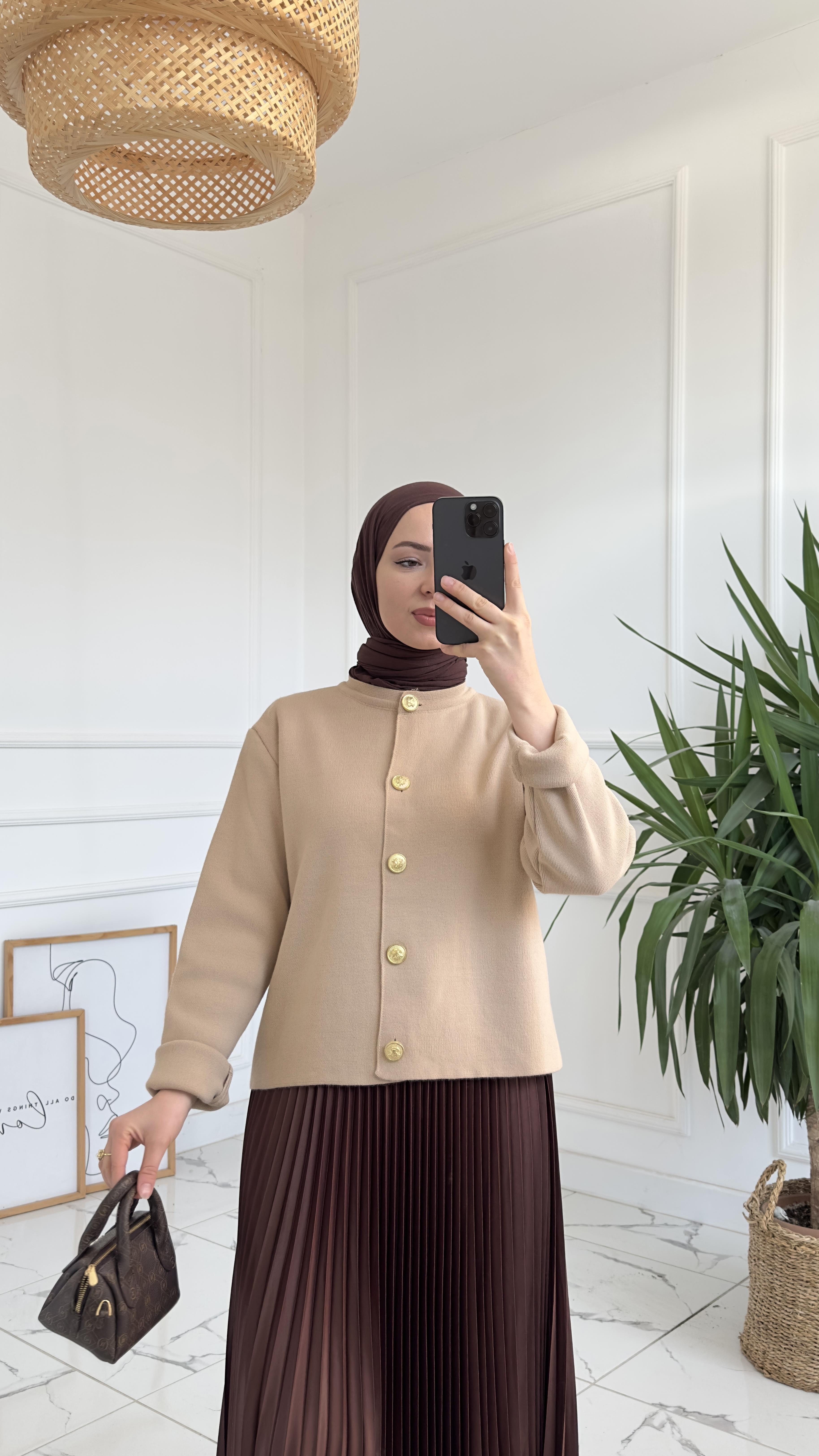 Abiga Zara Model Düz Bej Kısa Triko Hırka