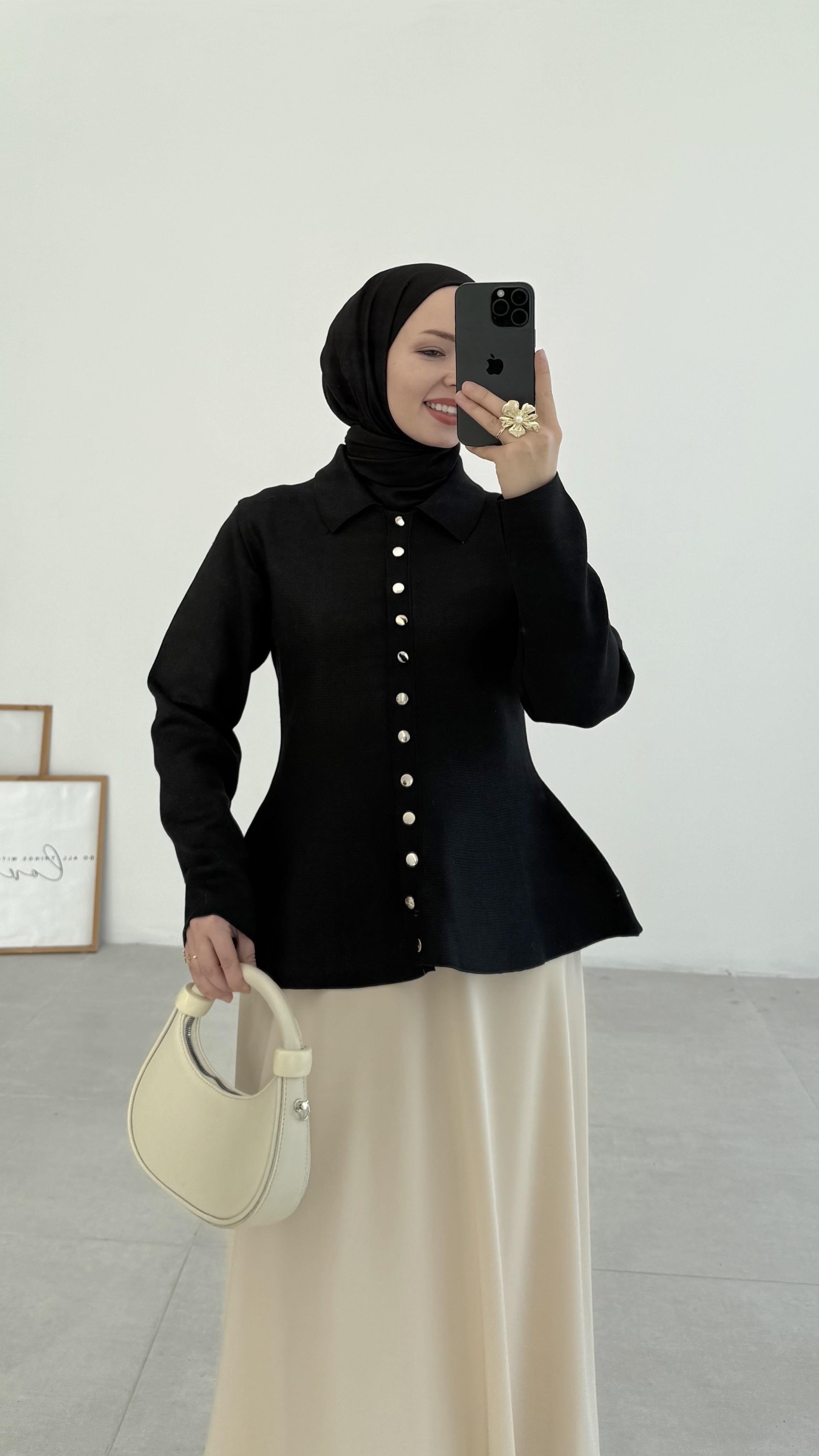 Açelna Yakalı Merserize Siyah Hırka 