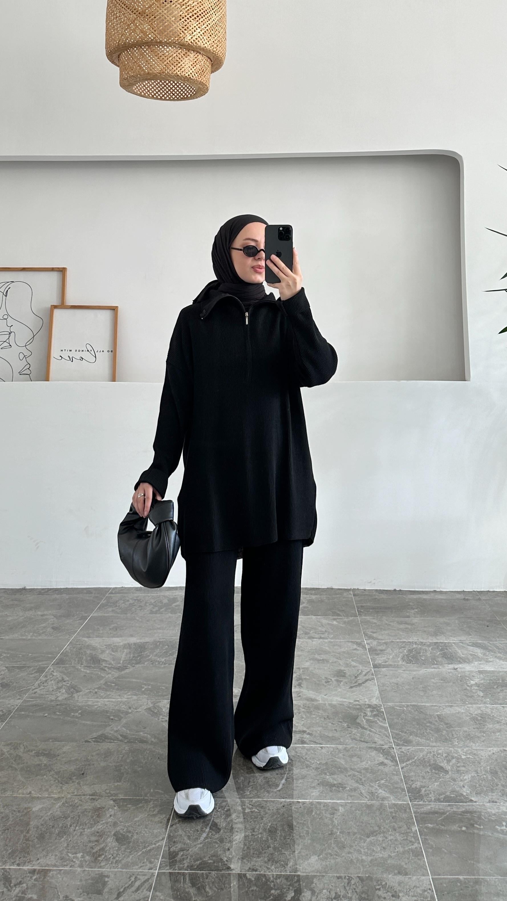 Alexis Fermuar Yakalı Siyah Triko Takım