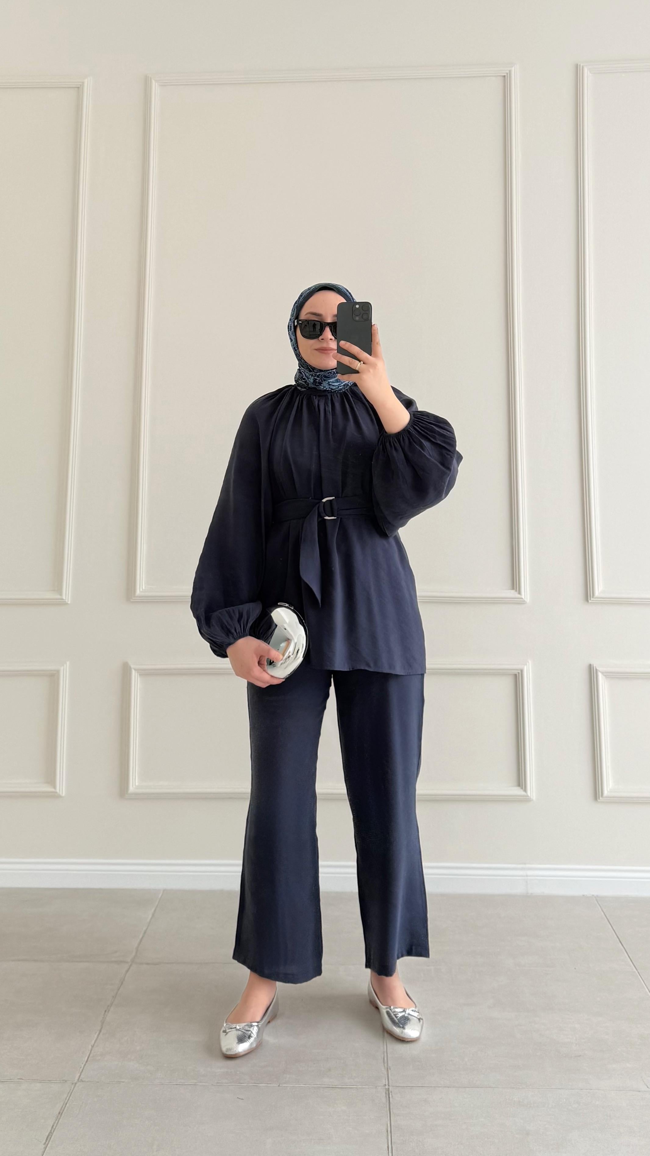 Atena Kemerli Lacivert Modal Takım  