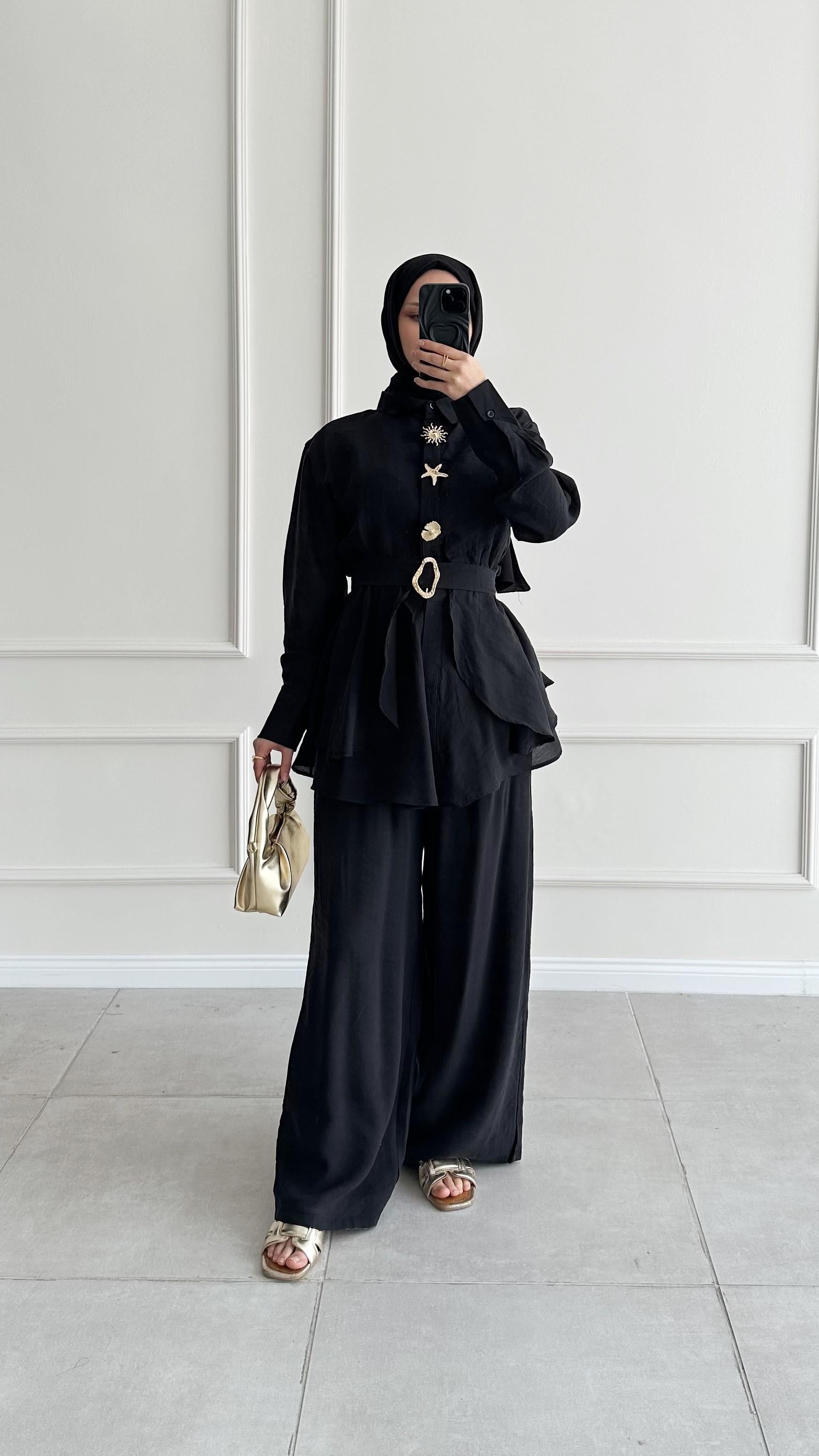 Atila Deniz Kabuklu Siyah Takım