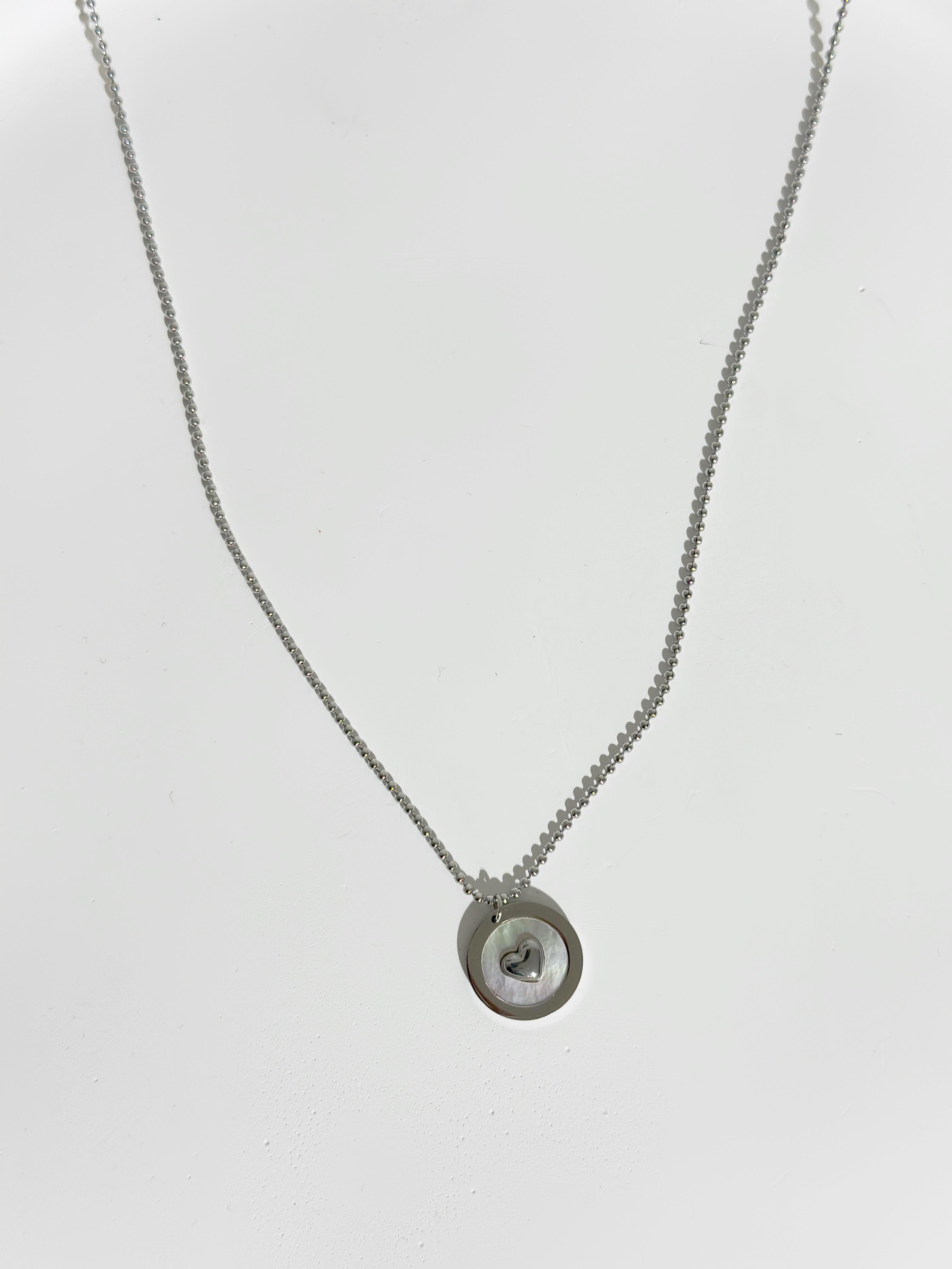 Celine Gümüş Kalp Detaylı Kolye