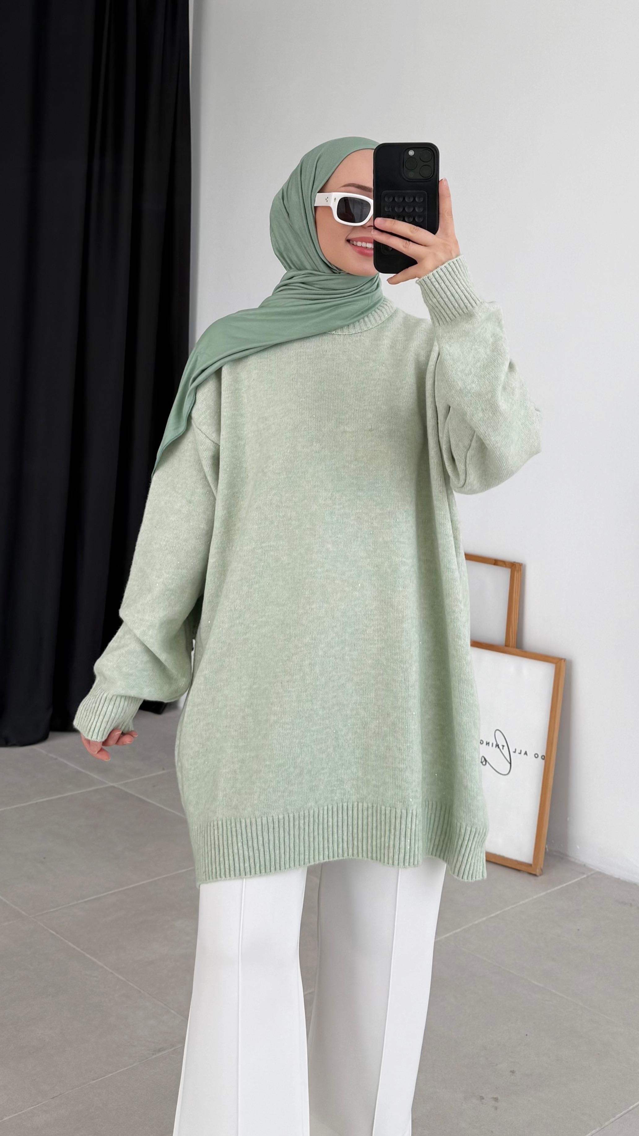 Dani Taşlı Yeşil Kazak