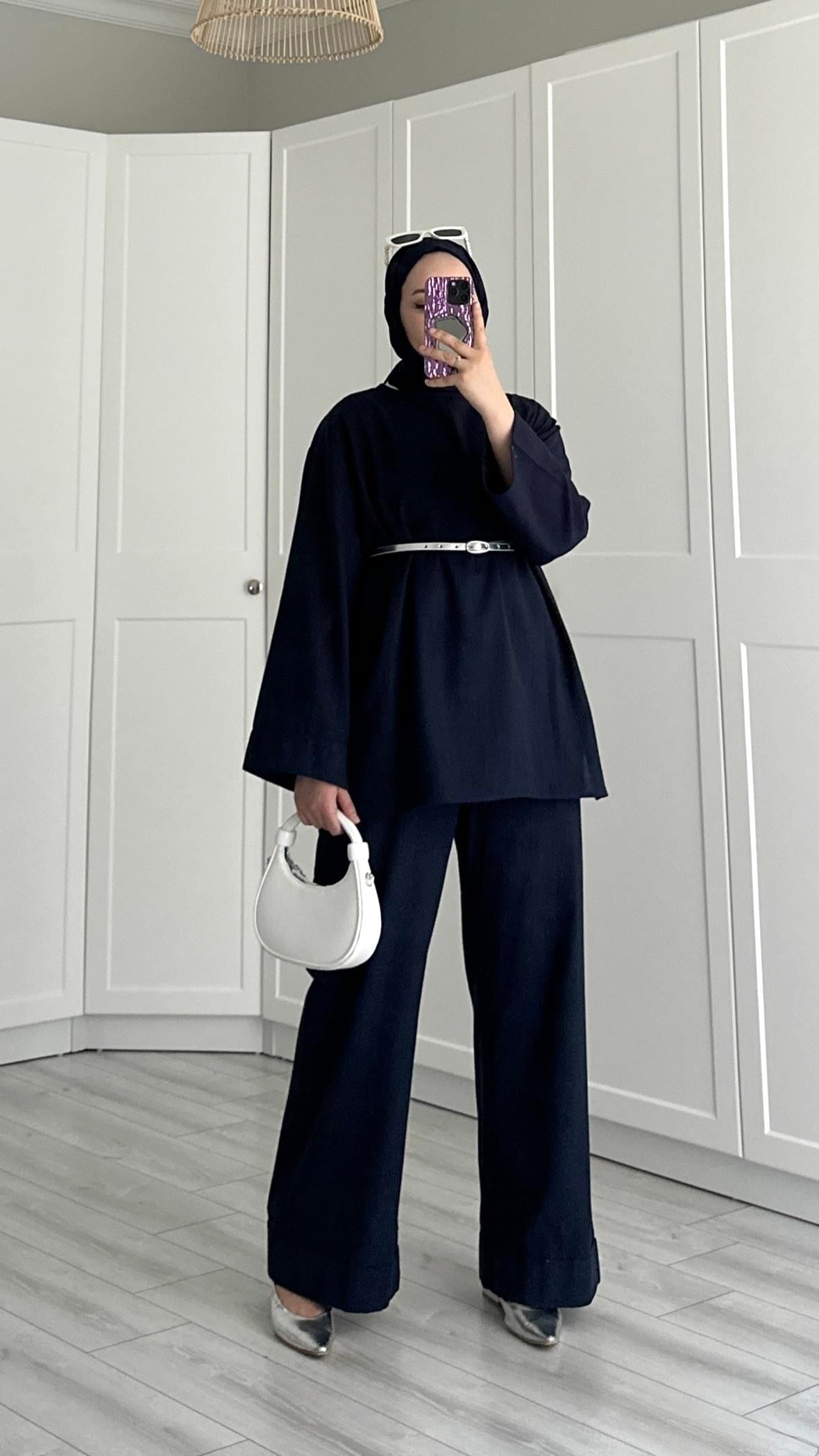 Dansel Robası Dikiş Detaylı Lacivert Takım