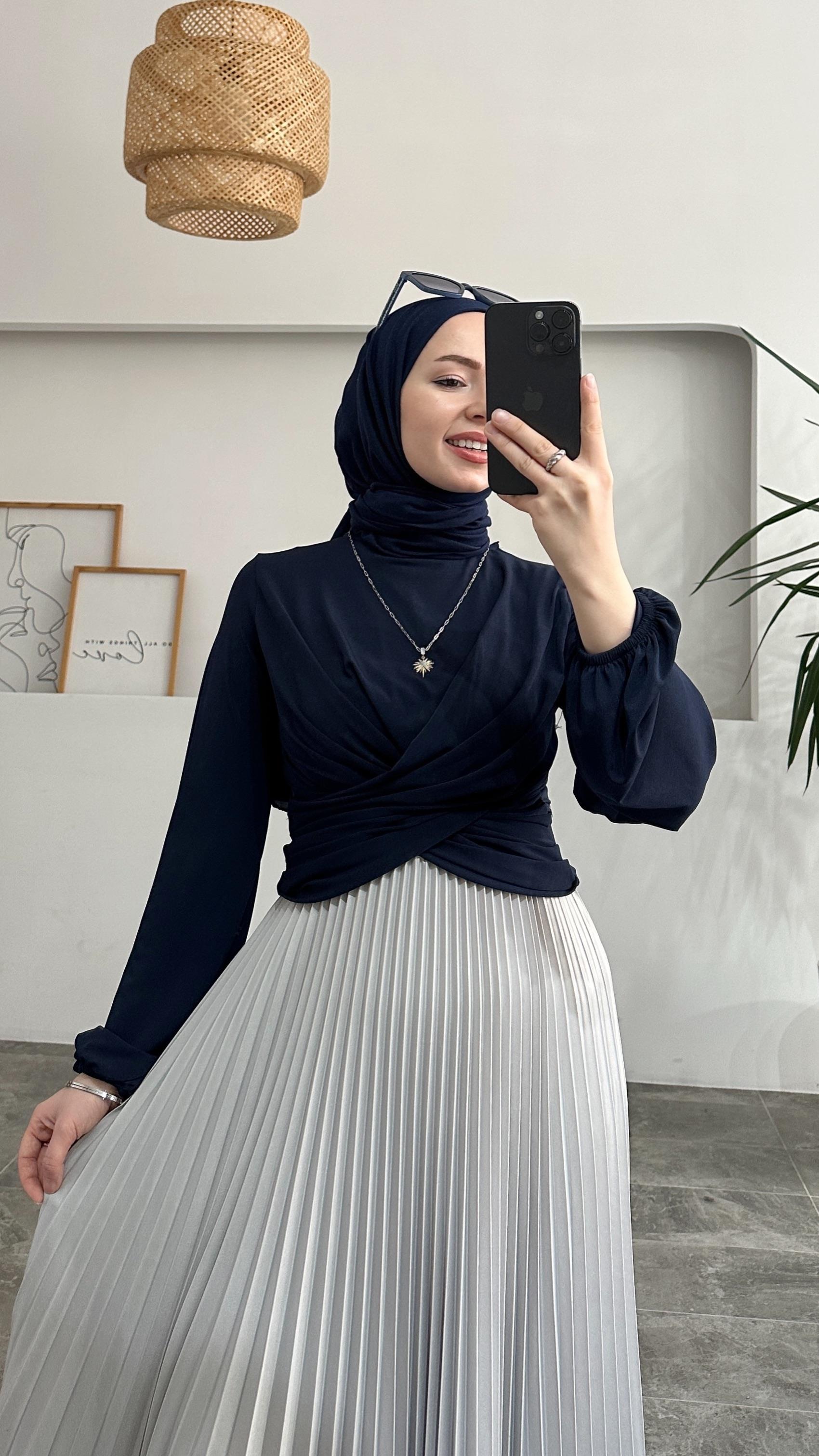 Diana Gri Piliseli Etek