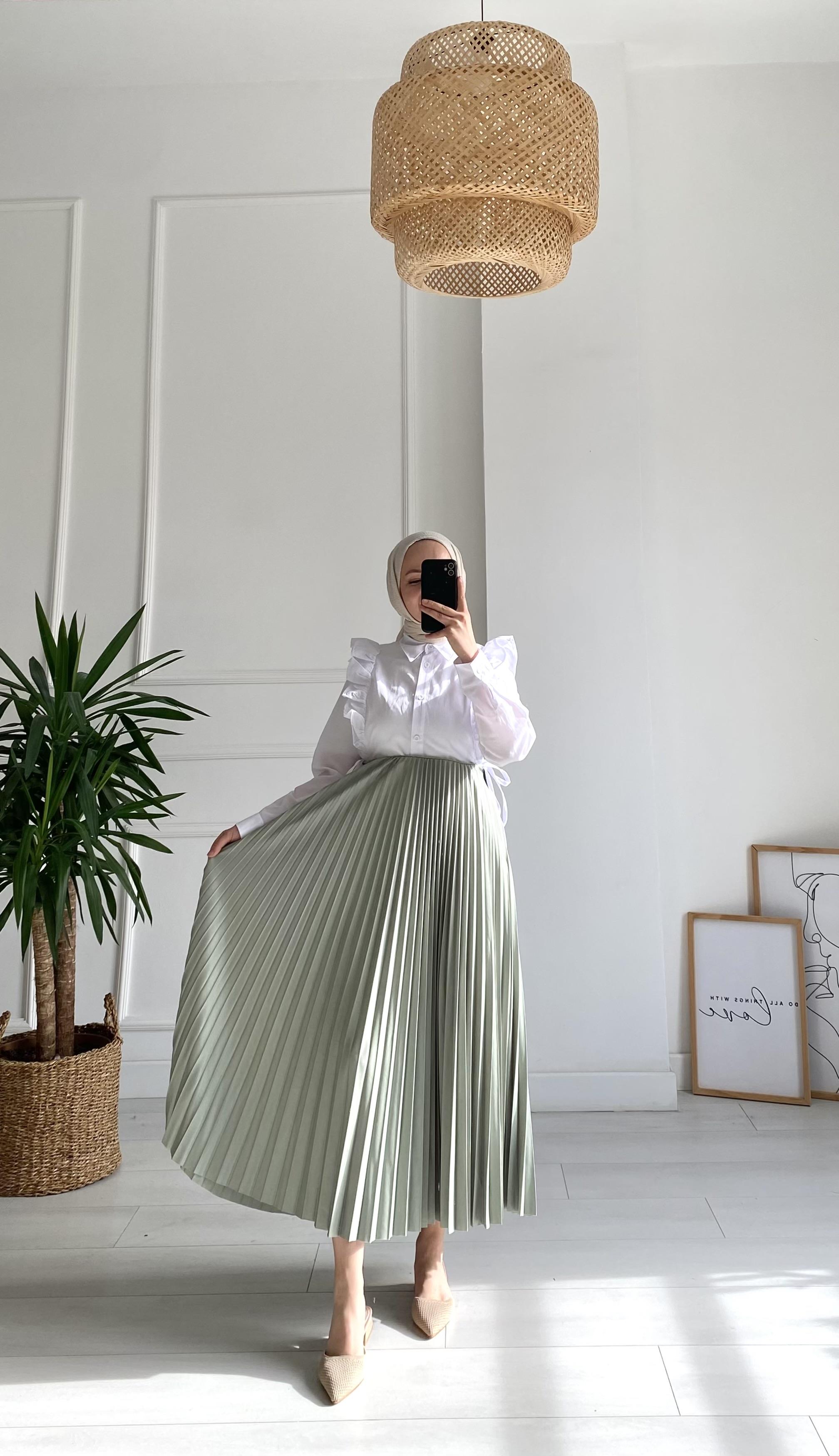 Diana Su Yeşili Piliseli Etek