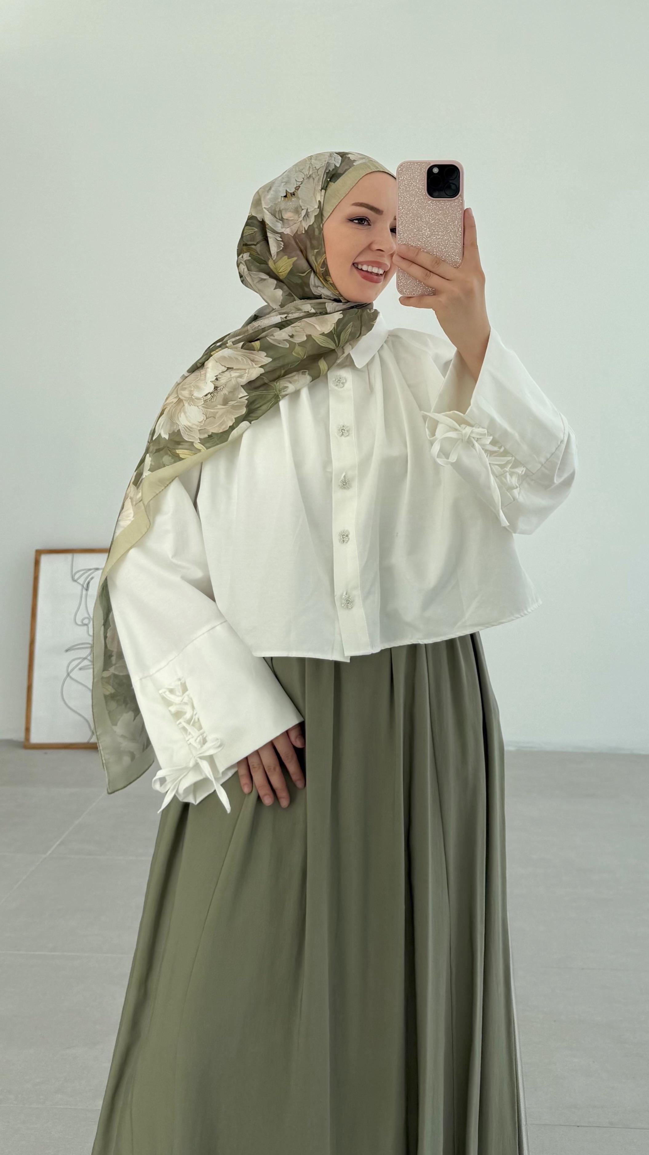 Dion Çiçek Desenli İpek Solf Yeşil Şal