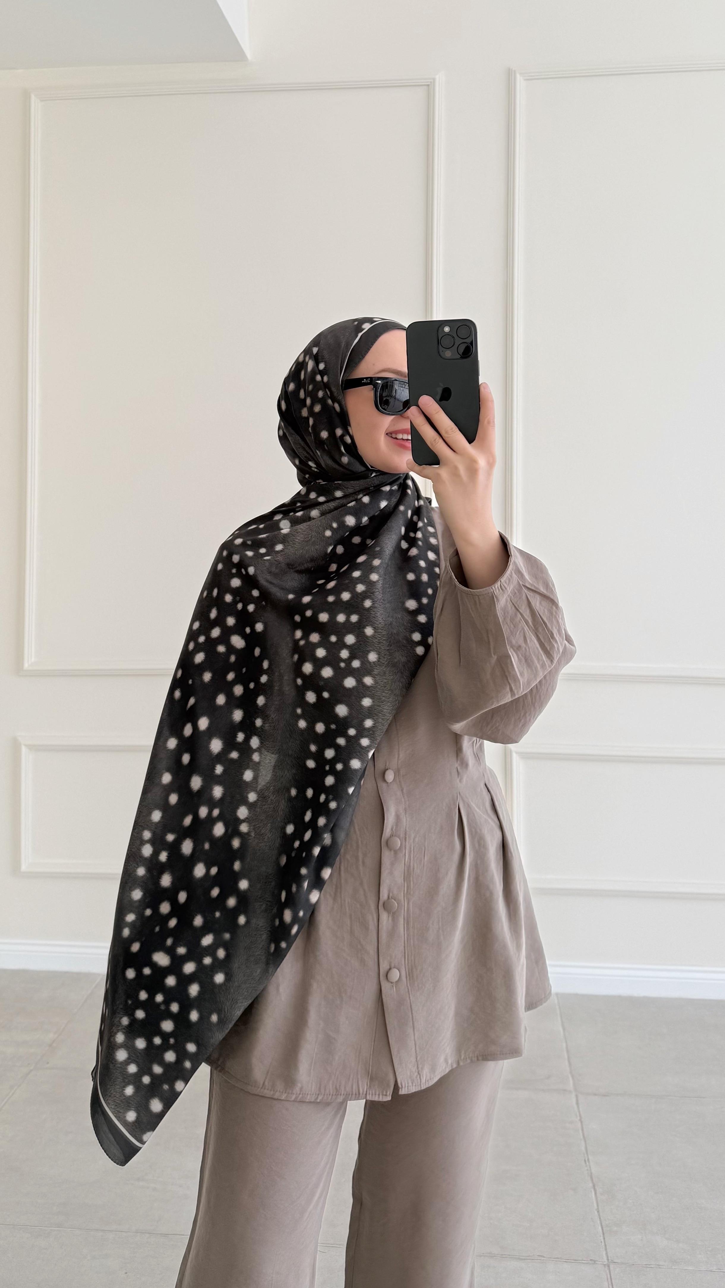 Edges Ceylan Desen Siyah Şal 