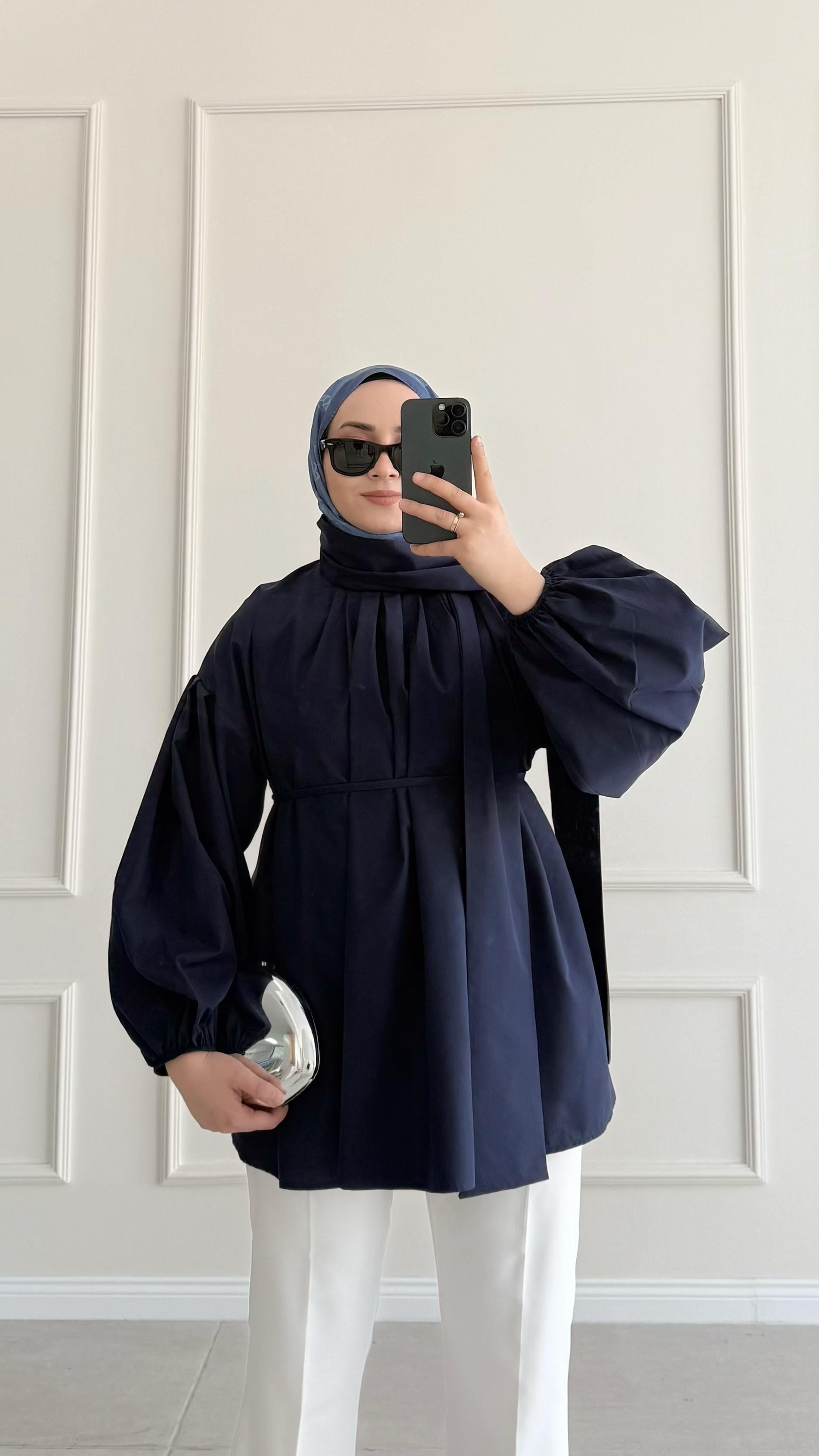 Elara Şallı Pileli Lacivert Gömlek