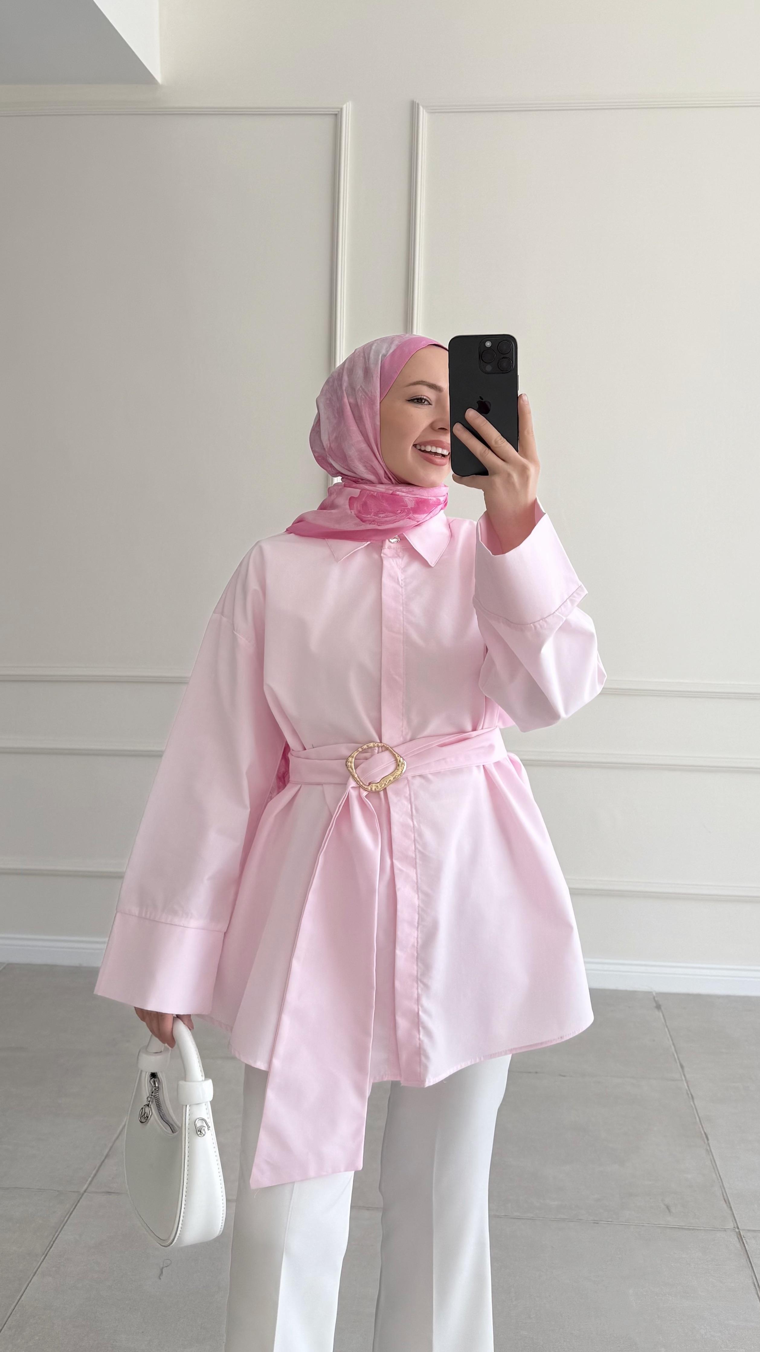 Elenor Gold Kemerli Pembe Gömlek