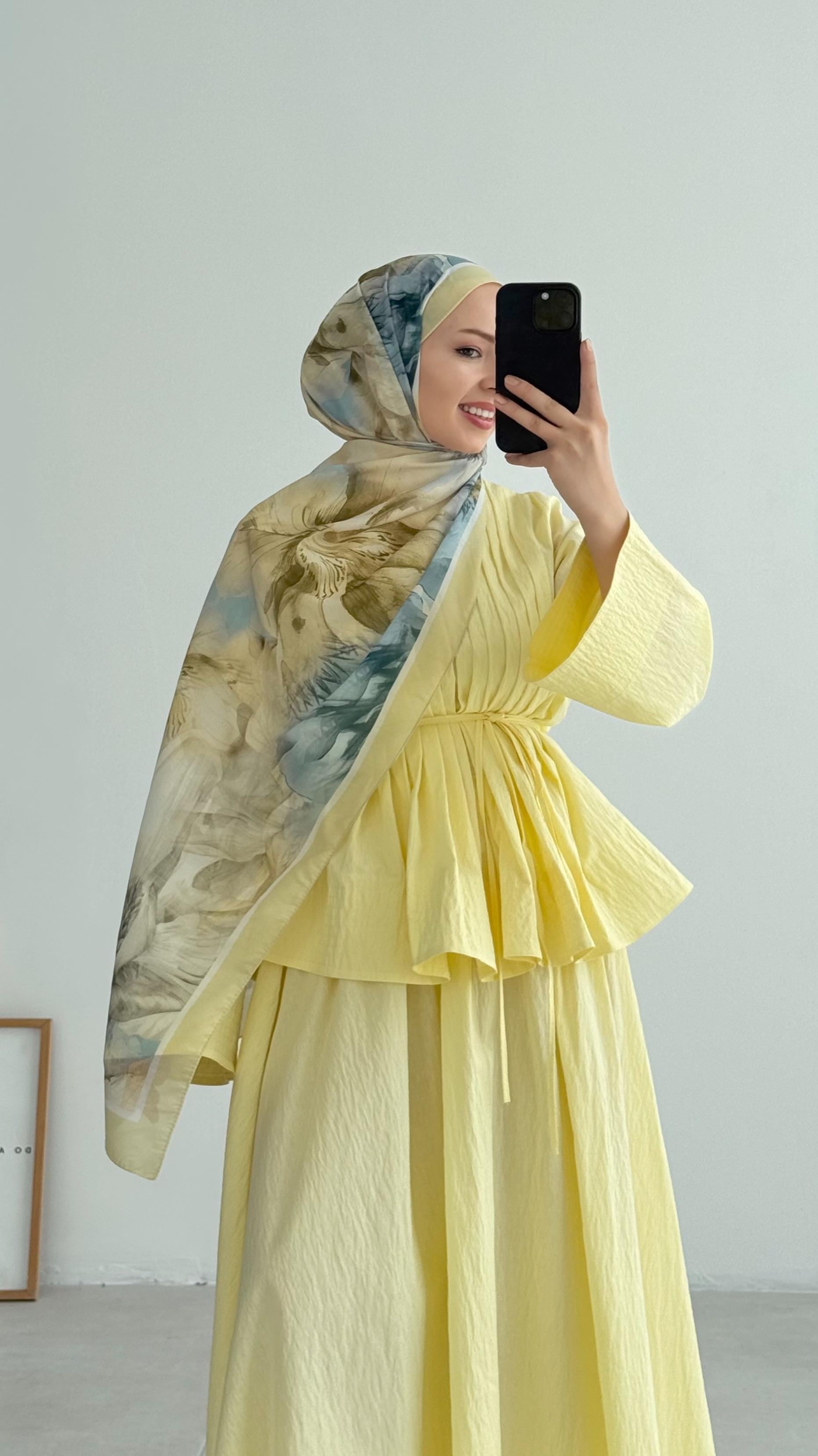 Elsa Çiçek Desenli İpek Solf Sarı-Mavi Şal