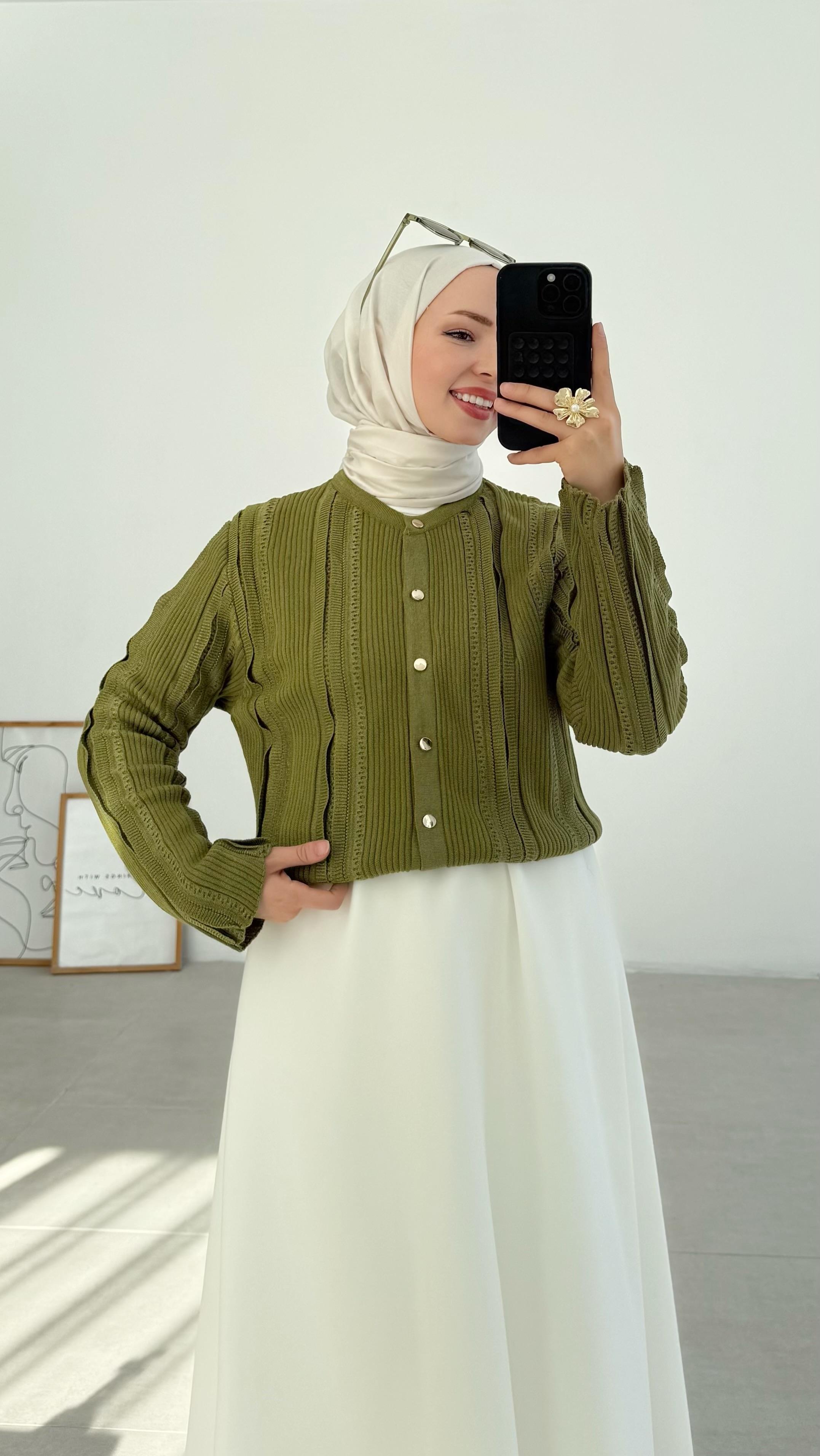 Falin Simli Yeşil Hırka