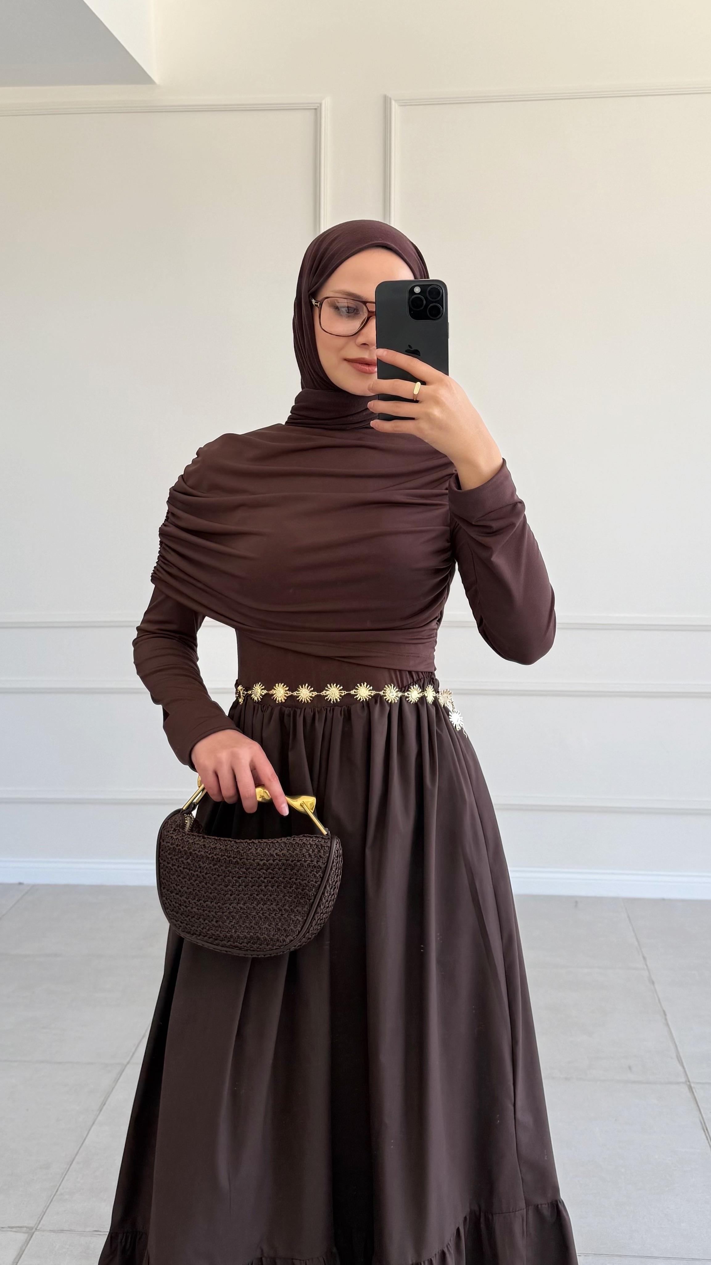 İkandinav Büzgülü Sandy Poplin Kahverengi Elbise 