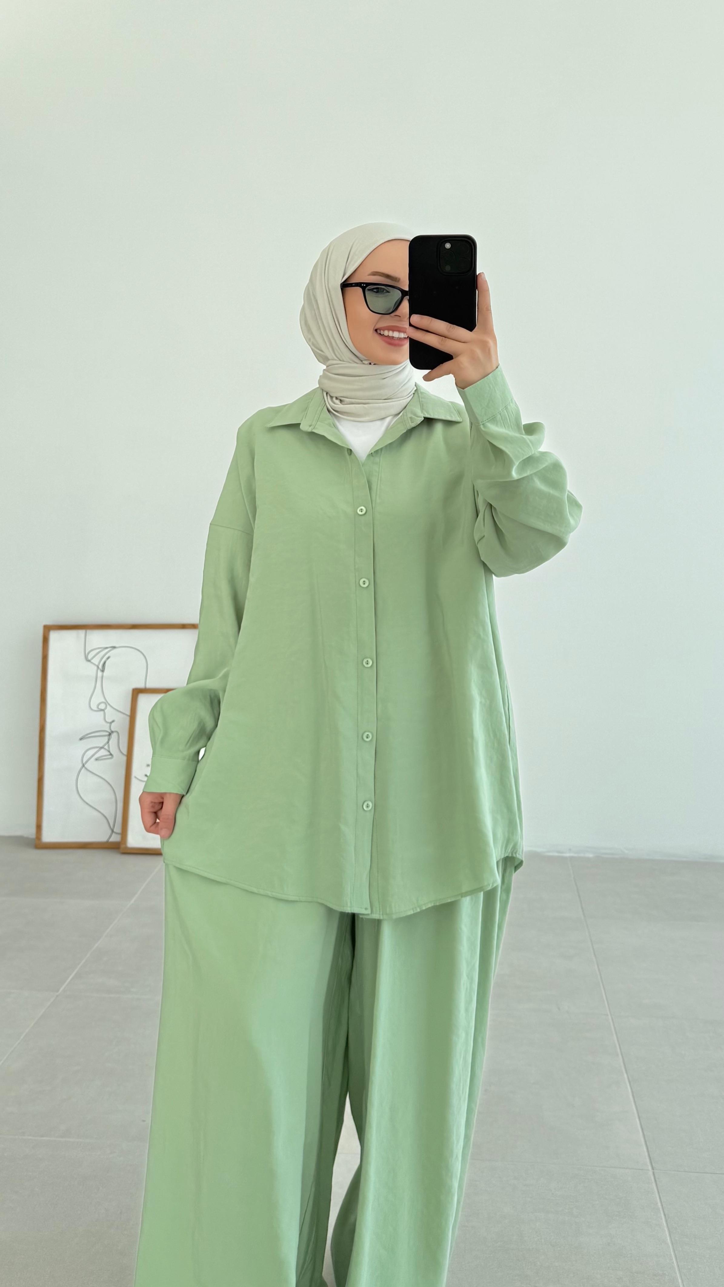 Kaline Rahat Gömlekli Yeşil Takım