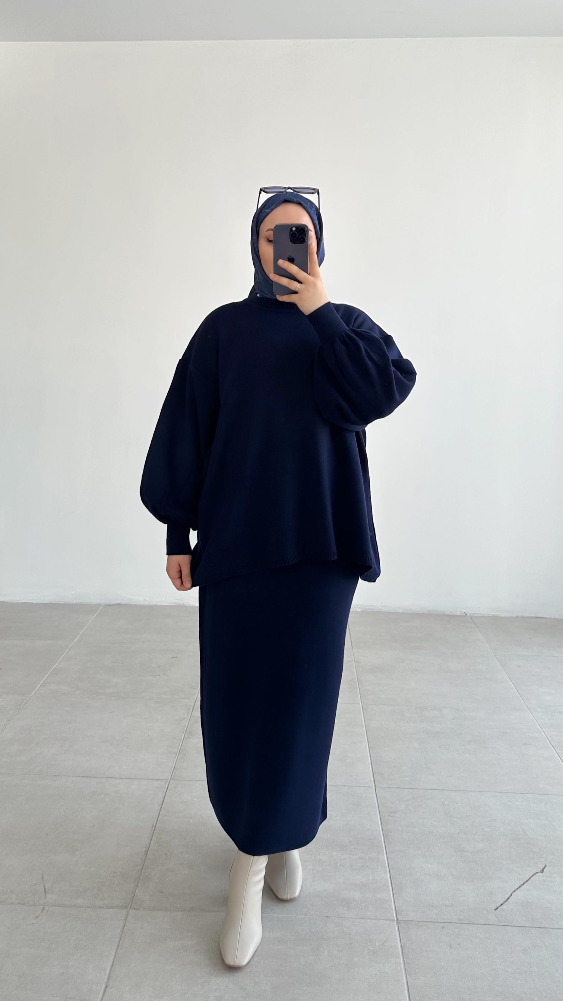 Knit Oversize Lacivert Etekli Triko Takım 