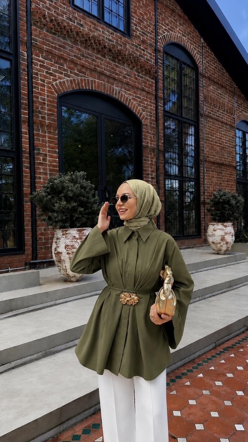 Ladonna Gold Broş Detaylı Yeşil Tasarım Gömlek