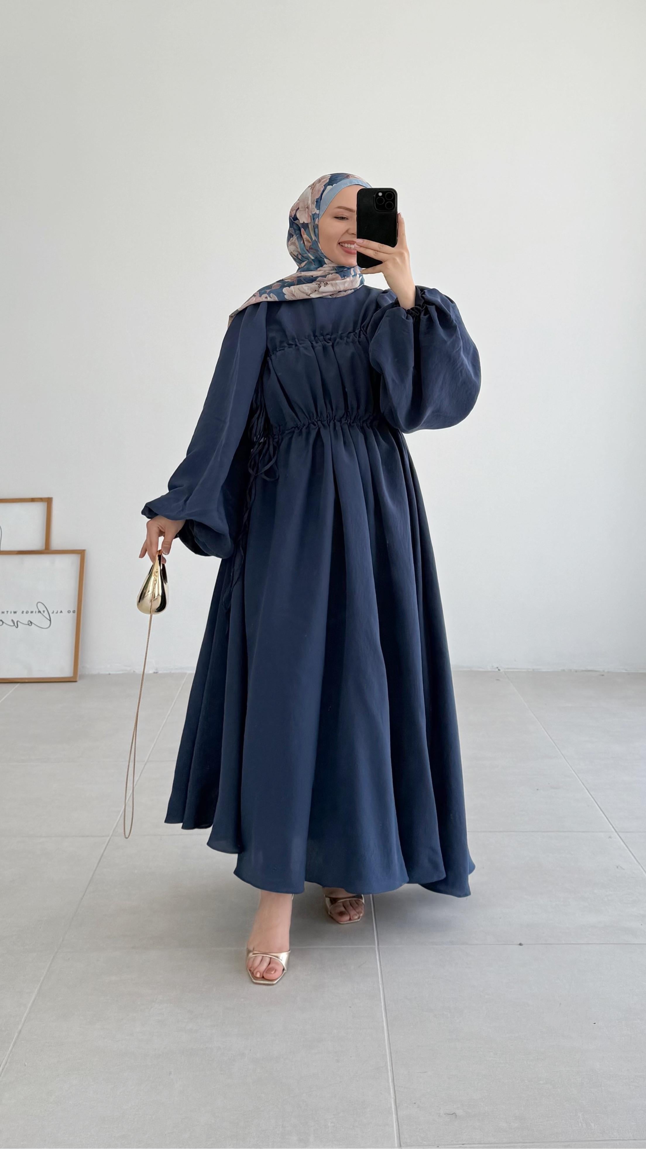 Layla Çift Büzgülü Balon Kol Asimetrik Lacivert Elbise