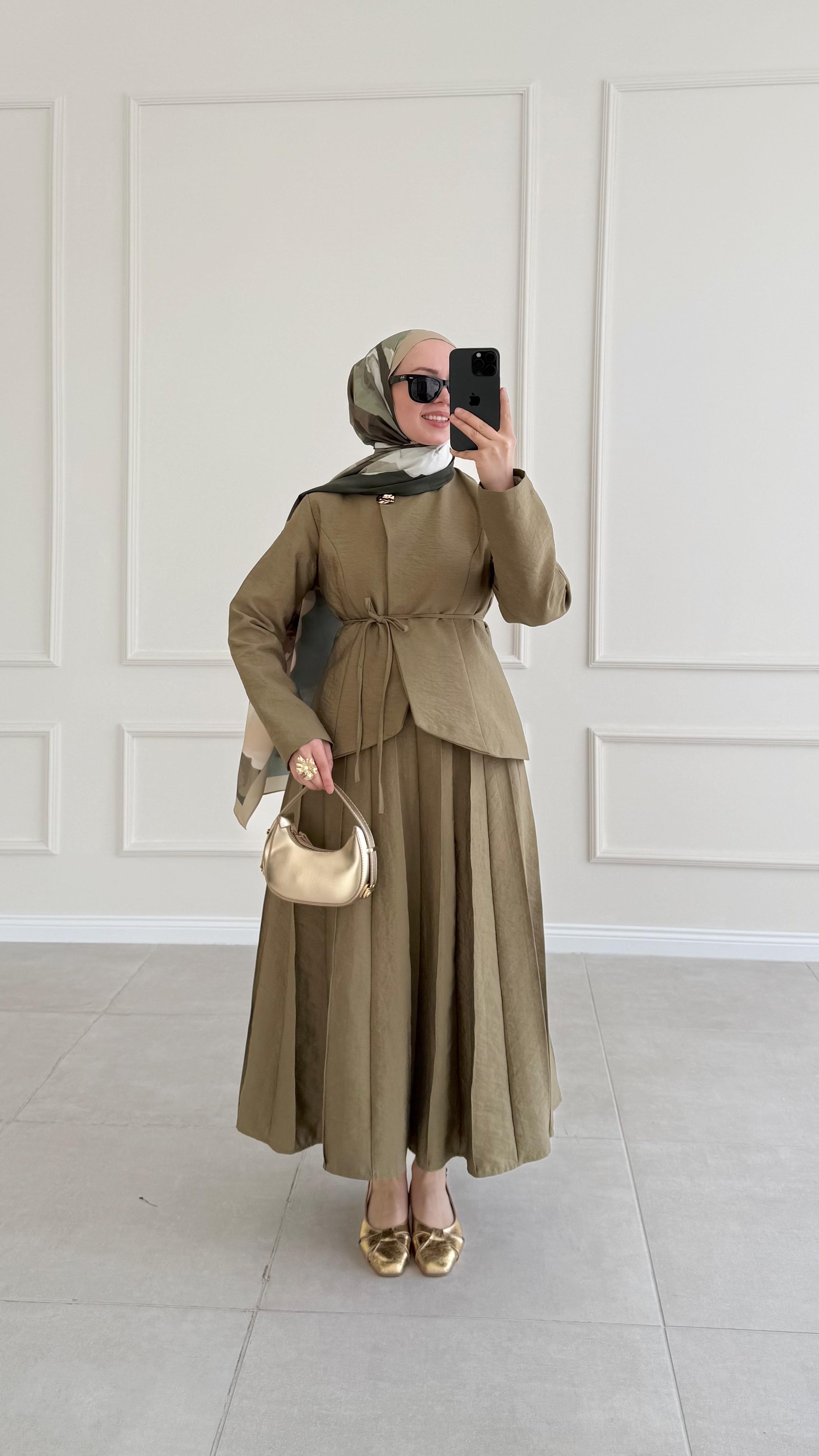 Leonardo Yeşil Tek Düğme Gabardin Etek Takım