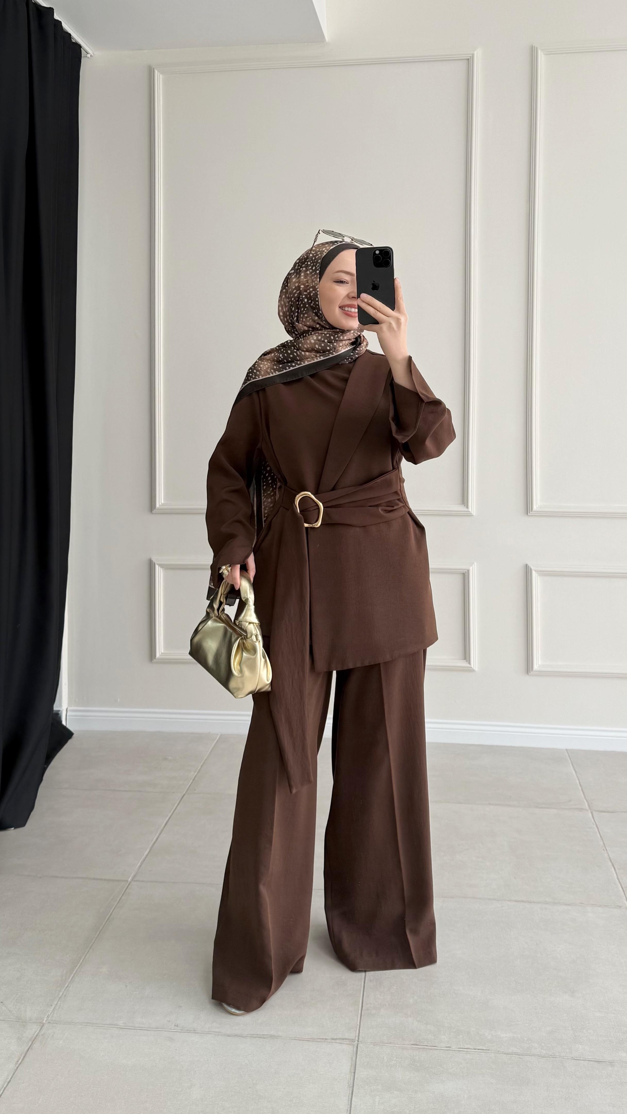 Liffe Çift Önlü Tokalı Kahverengi Takım (Ön Sipariş Ürünüdür)