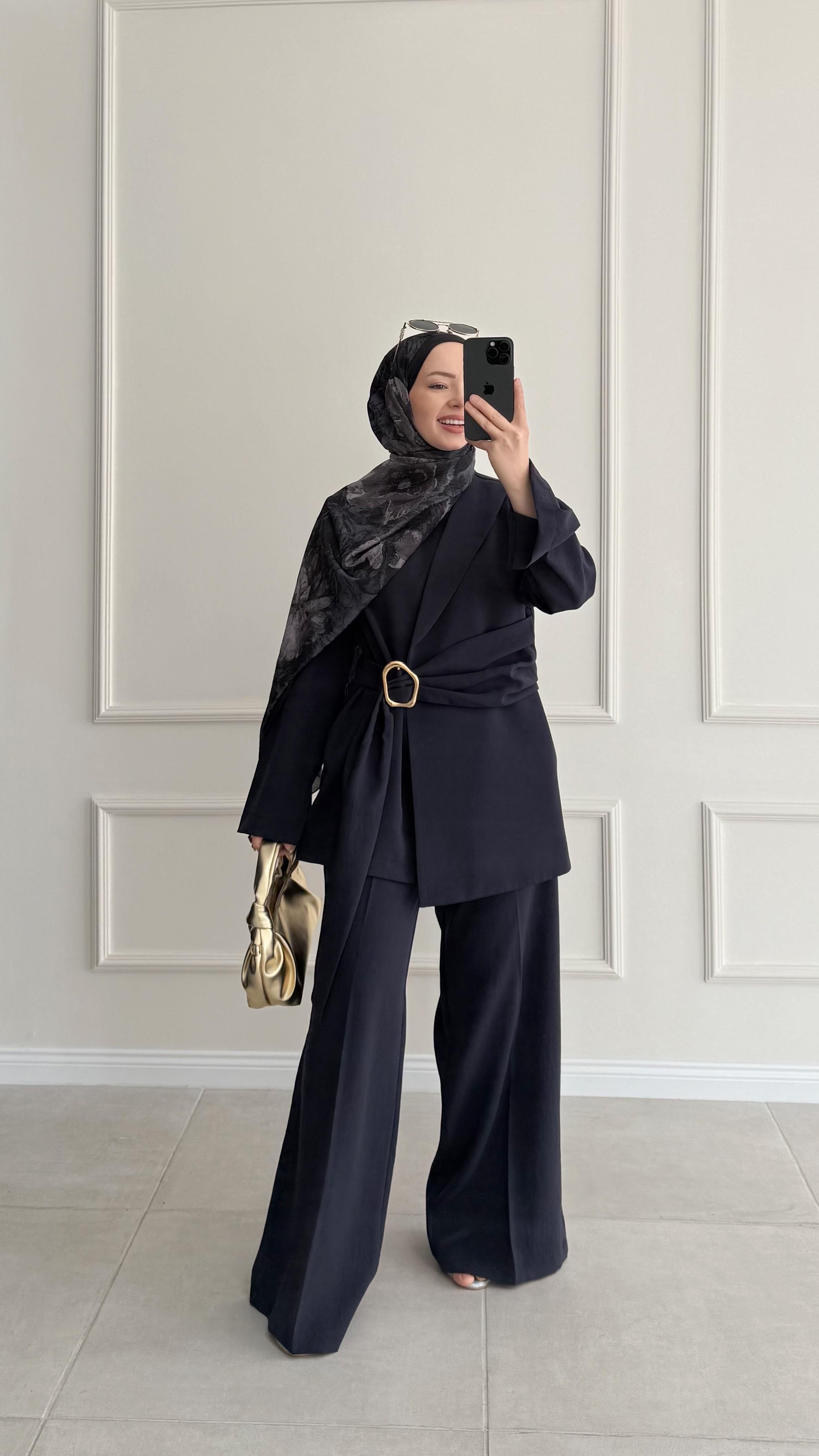 Liffe Çift Önlü Tokalı Lacivert Takım (Ön Sipariş Ürünüdür)