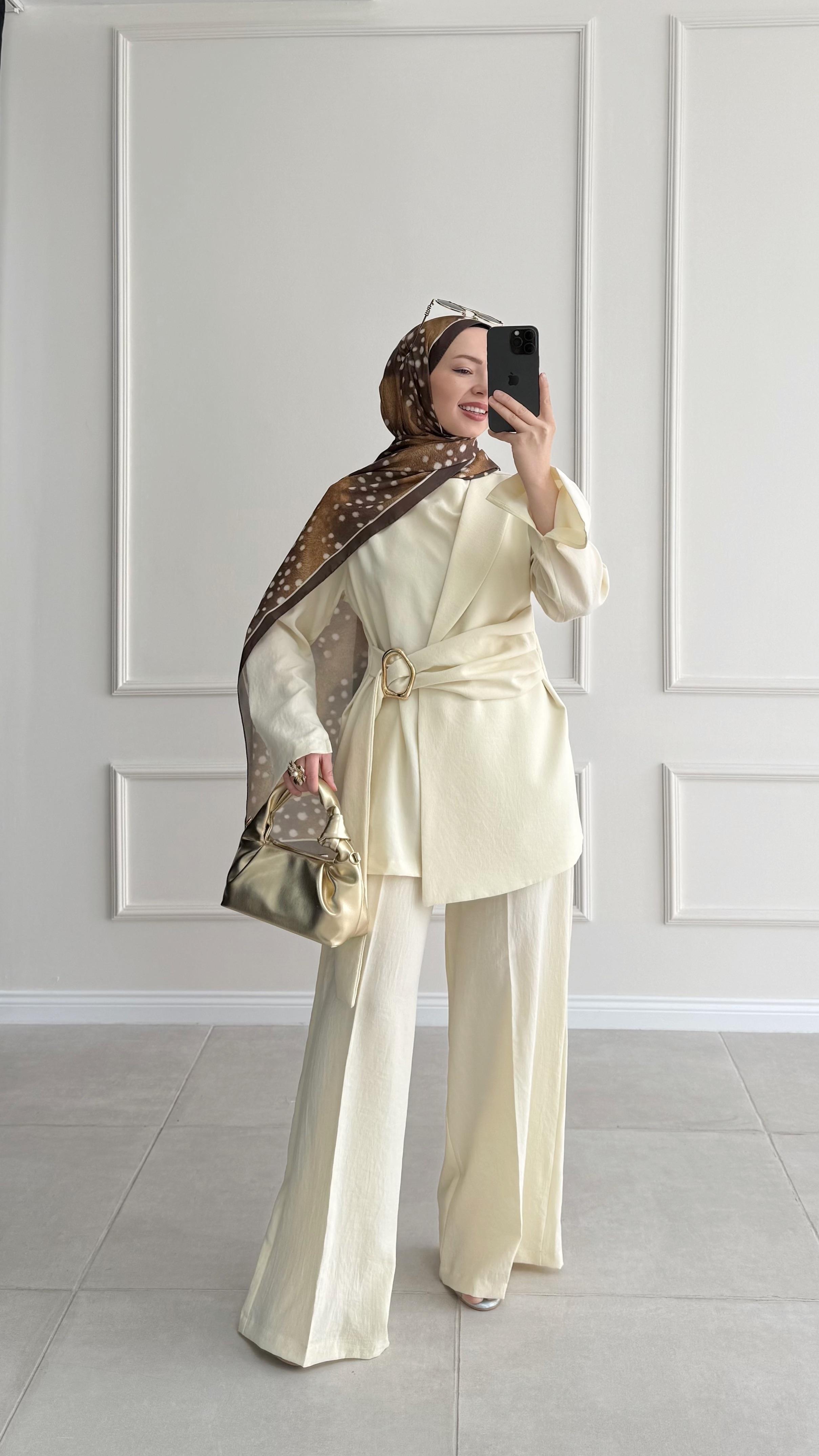 Liffe Çift Önlü Tokalı Sarı Takım (Ön Sipariş Ürünüdür)