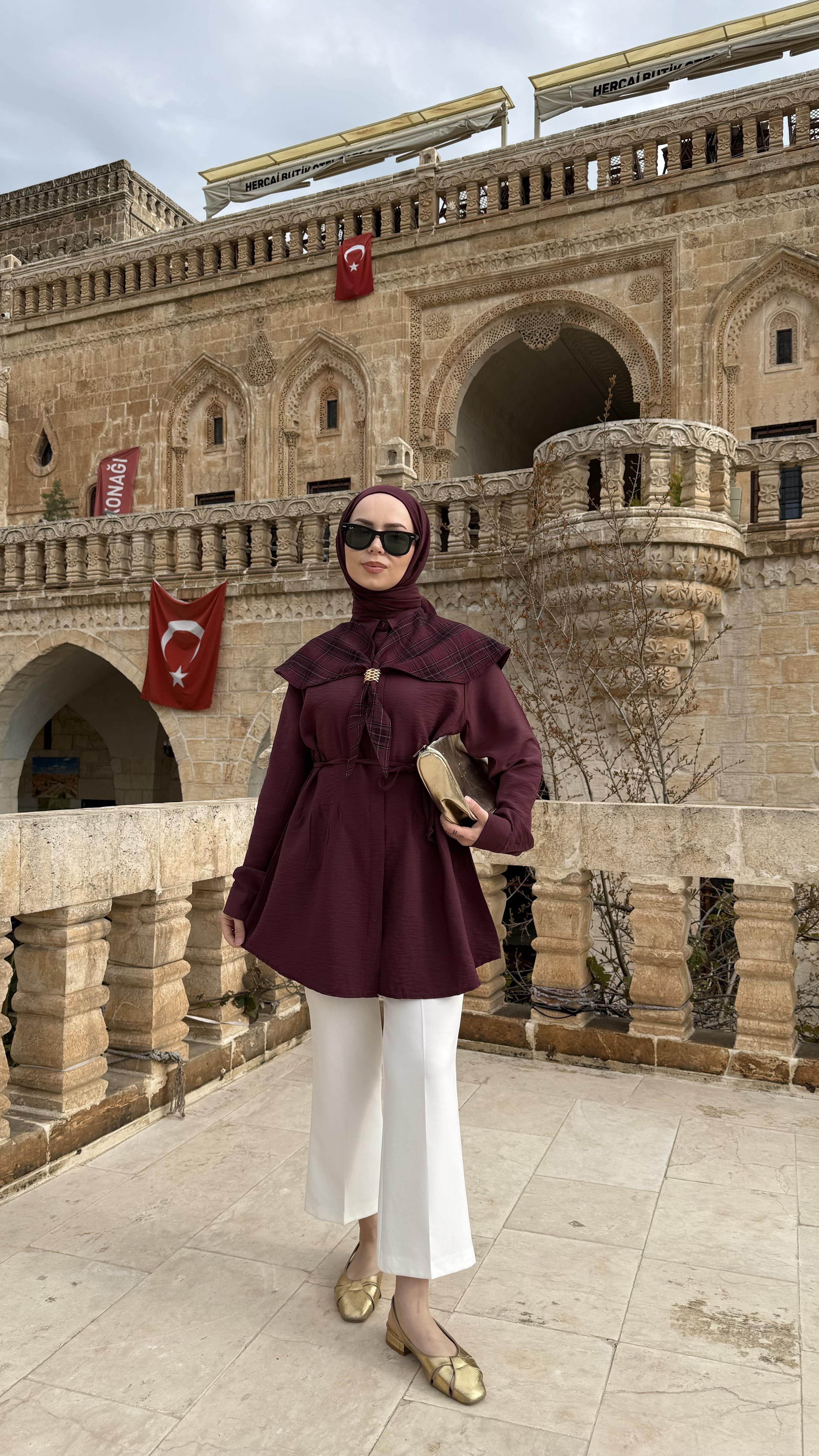 Lone Şal Detaylı Tasarım Bordo Tunik