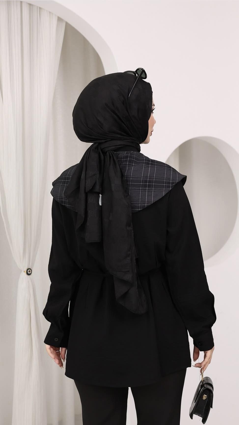 Lone Şal Detaylı Tasarım Siyah Tunik