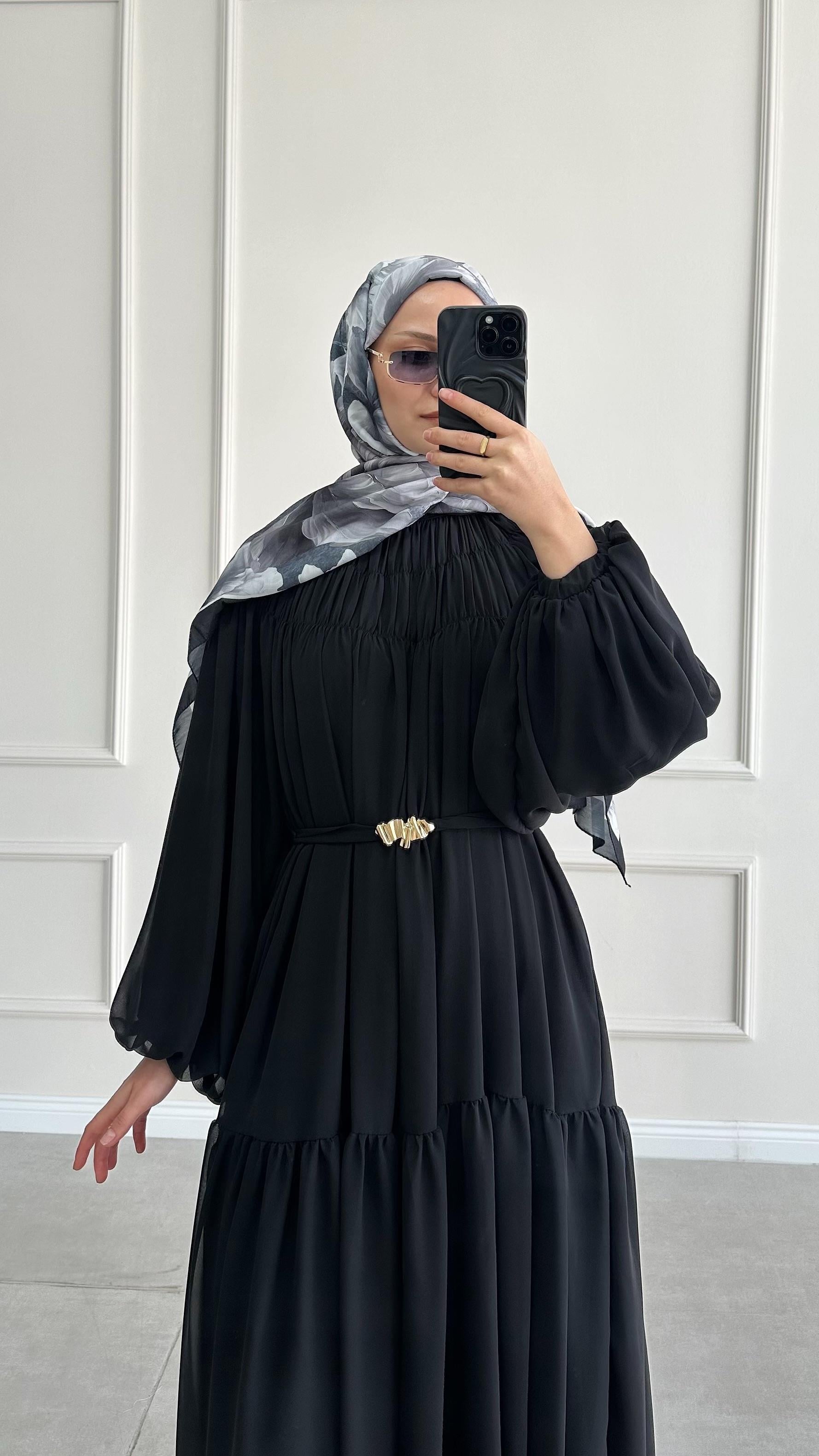 Louna Kat Kat Büzgü Detaylı Siyah Elbise 