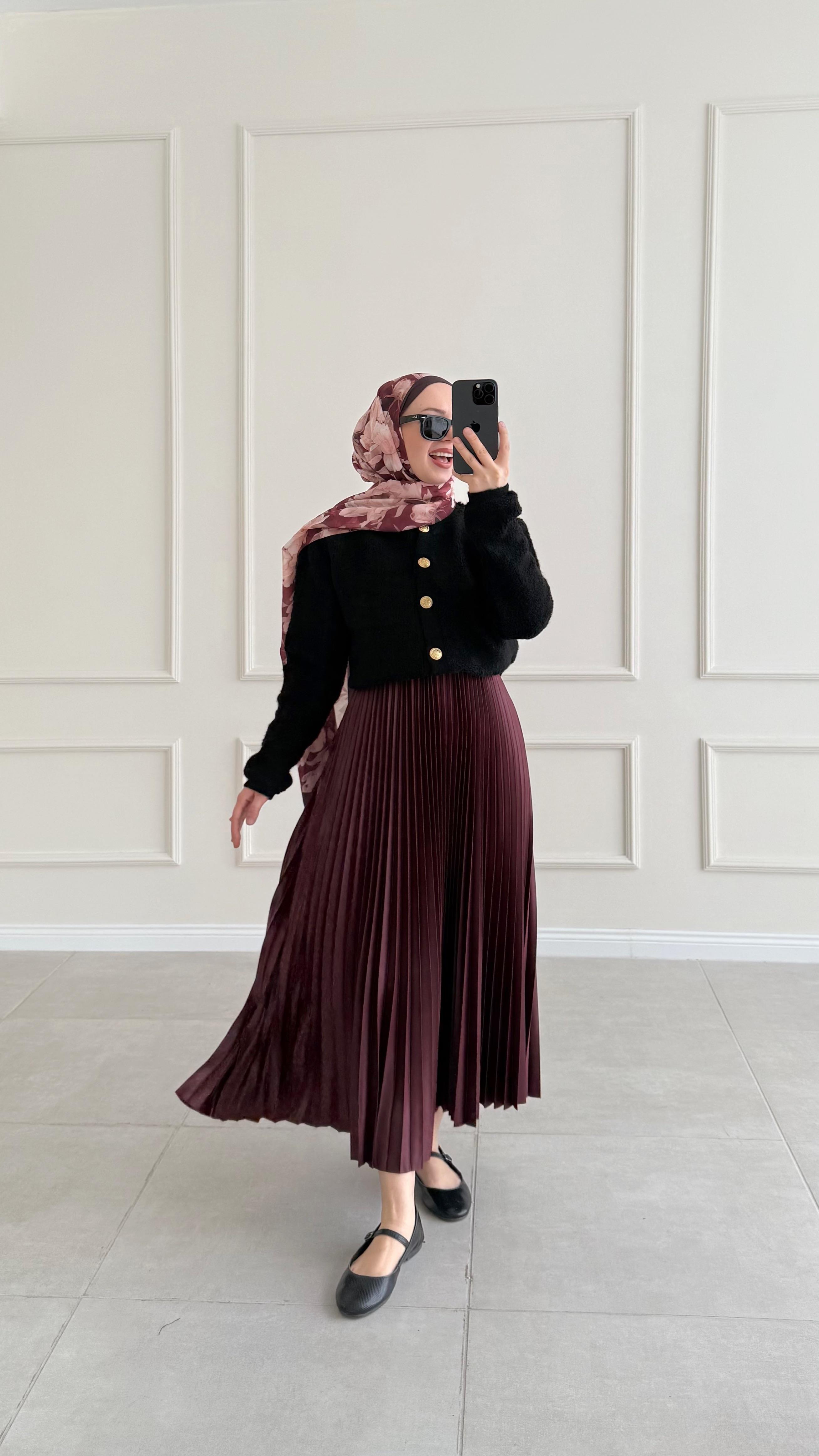 Mary Peluş Siyah Hırka